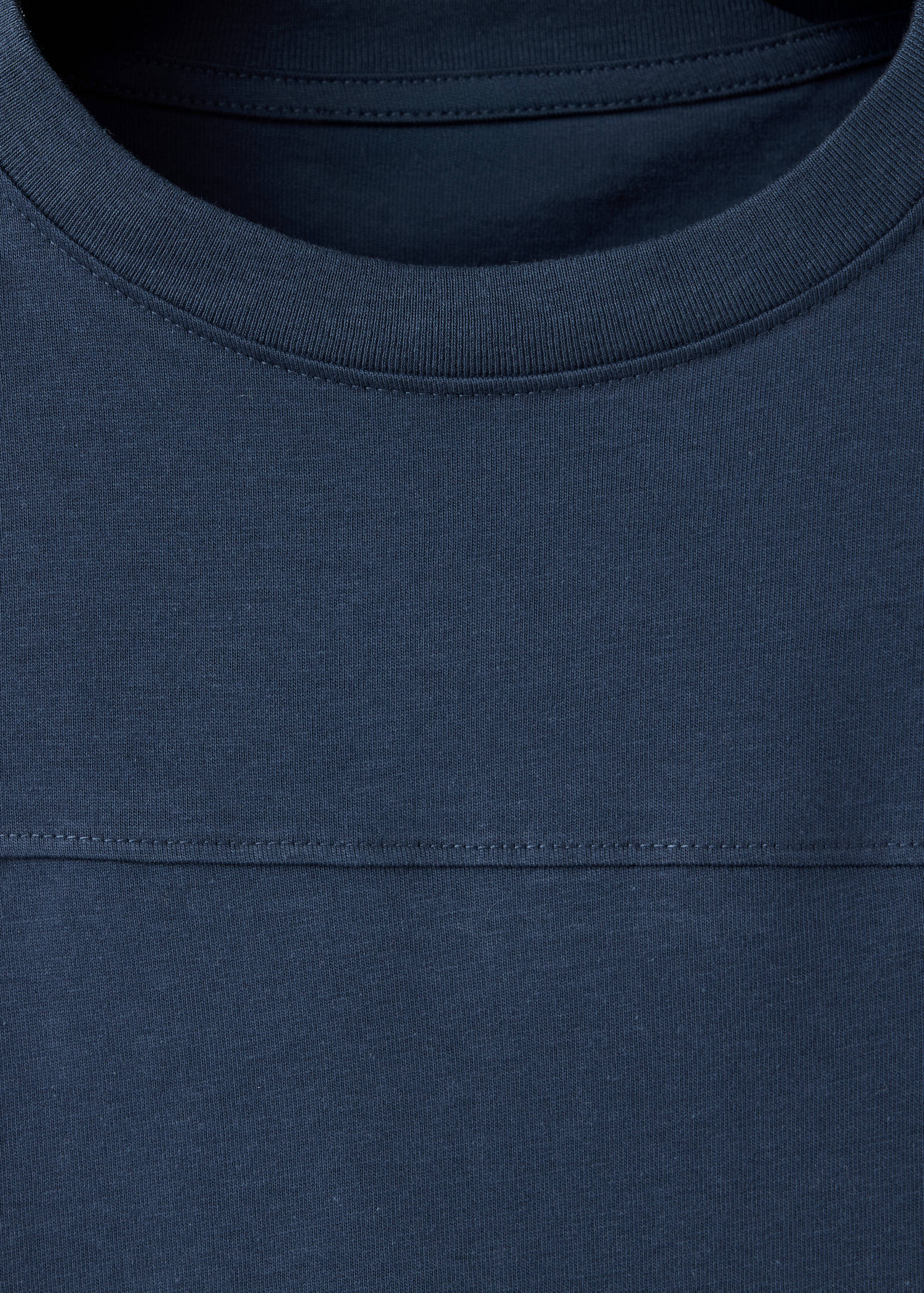 Cotton T-shirt with stitching details - Details of the article 8