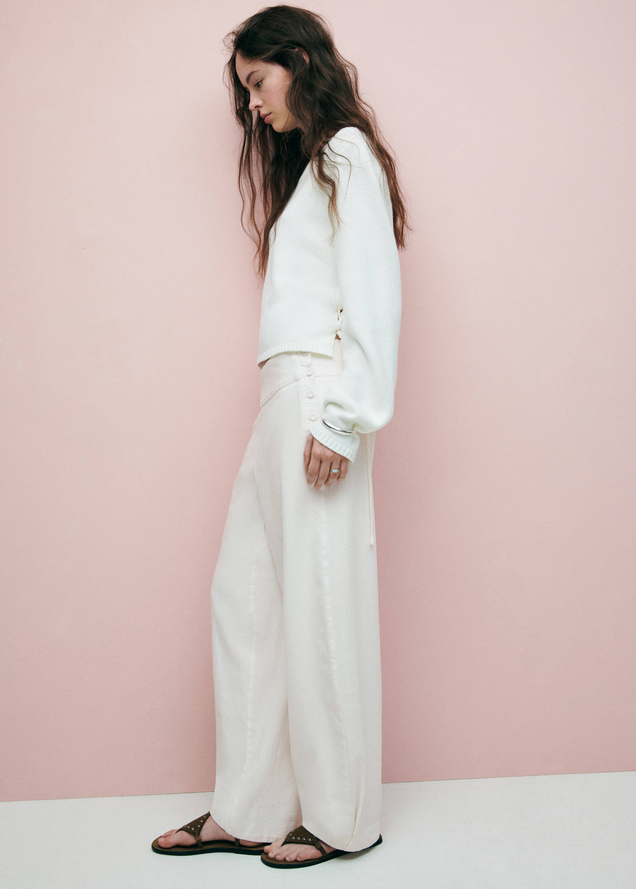 Barrel trousers with button detail - Medium plane
