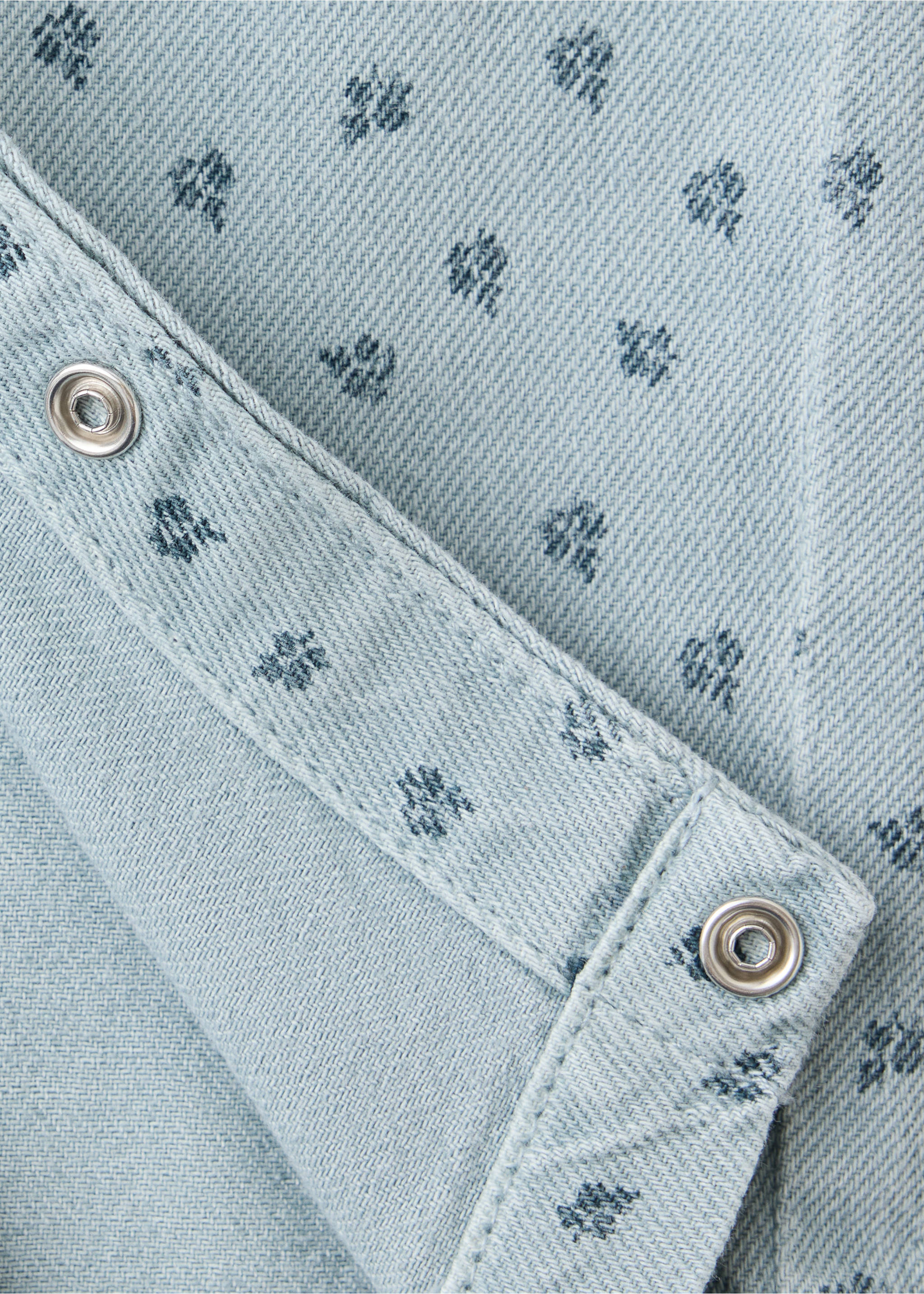 Latzhose aus Denim mit Blumenmuster - Detail des Artikels 0, Blau. Ref: 37074104-00.