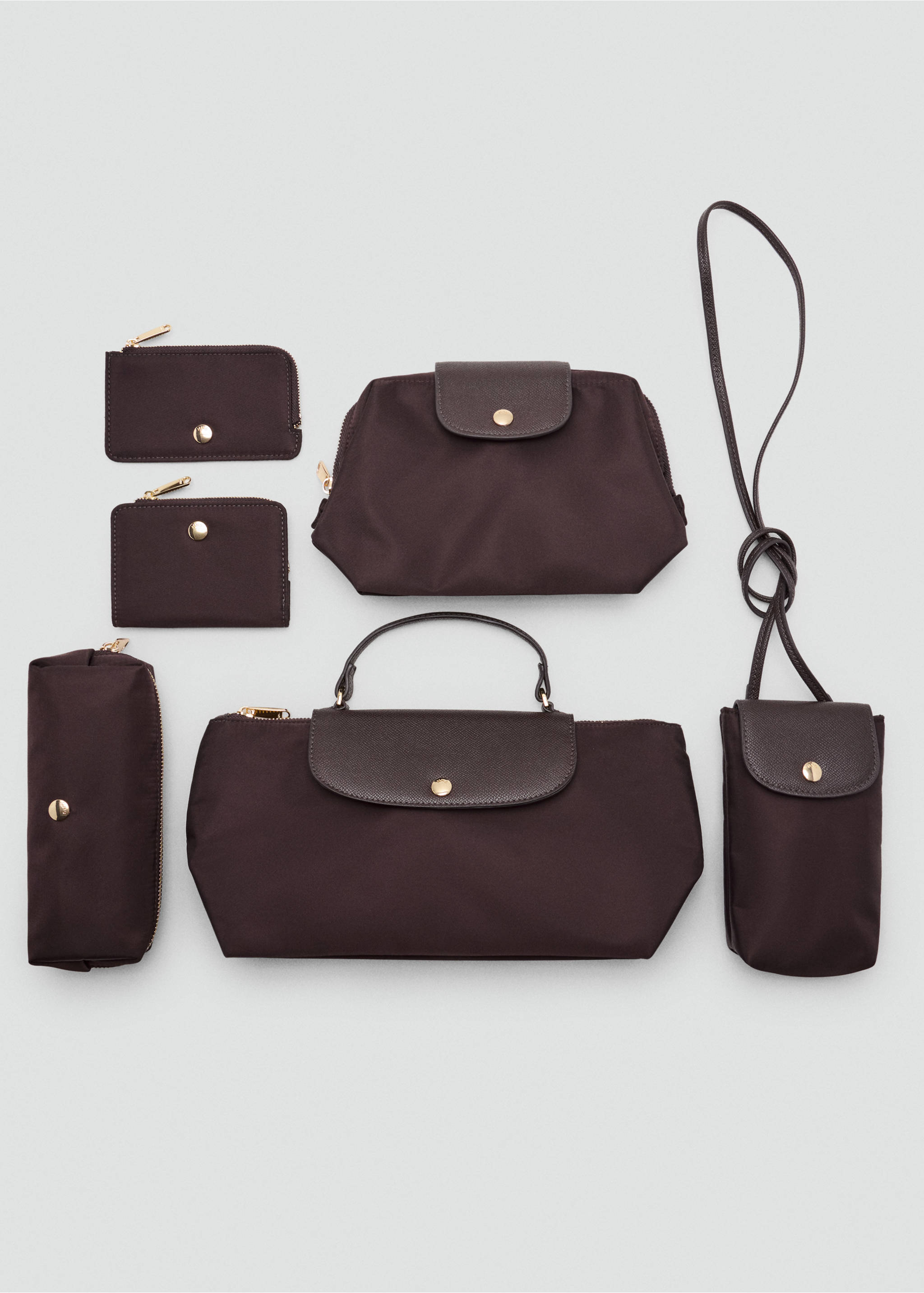 Small nylon wallet - Details of the article 3, Chocolate. Ref: 37074108-00.