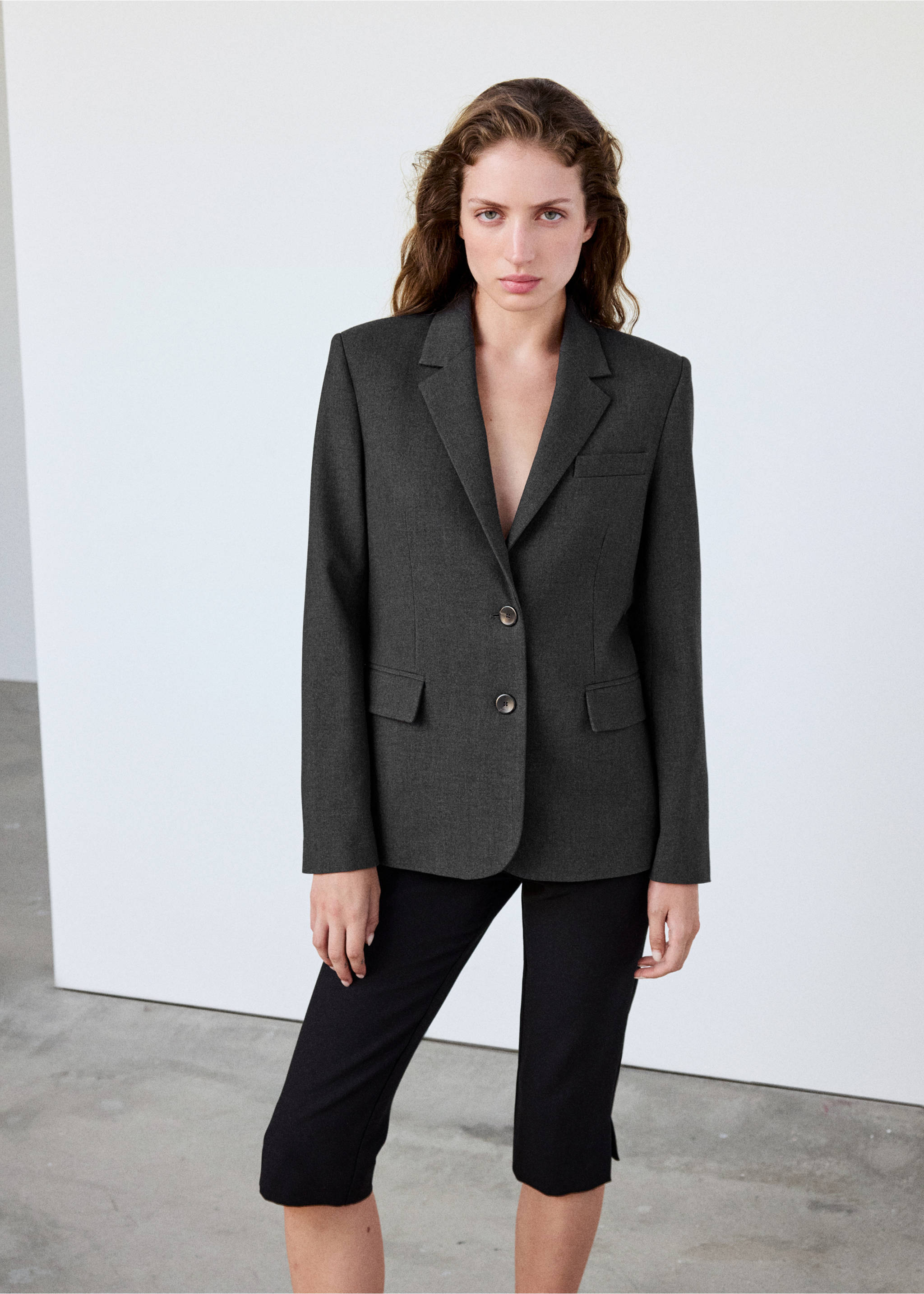 Blazer costume droit - Détail de l'article 4, Gris. Ref: 37074111-01.
