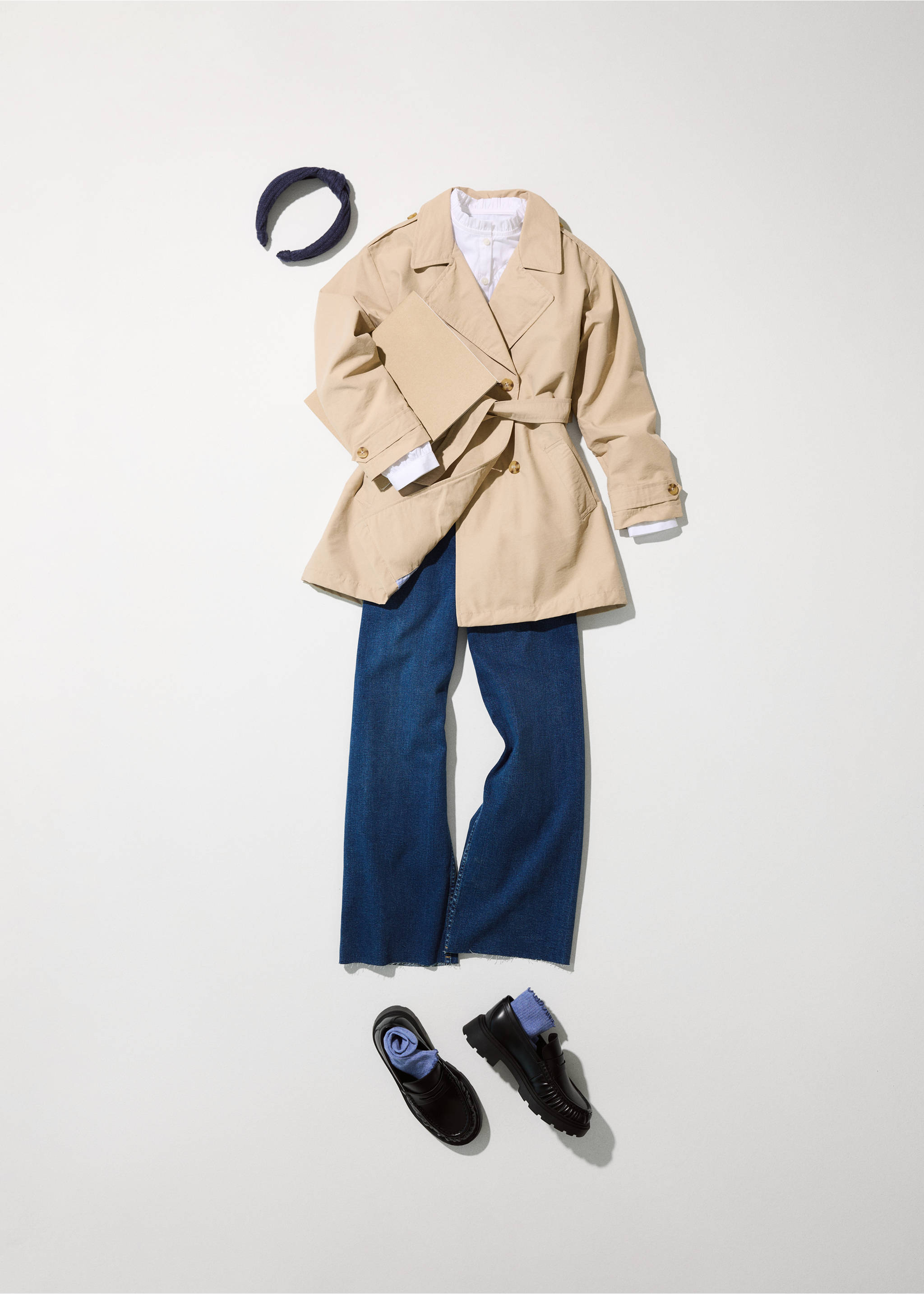 Zweireihiger Trenchcoat - Detail des Artikels 5, Mittelbraun. Ref: 37074401-00.