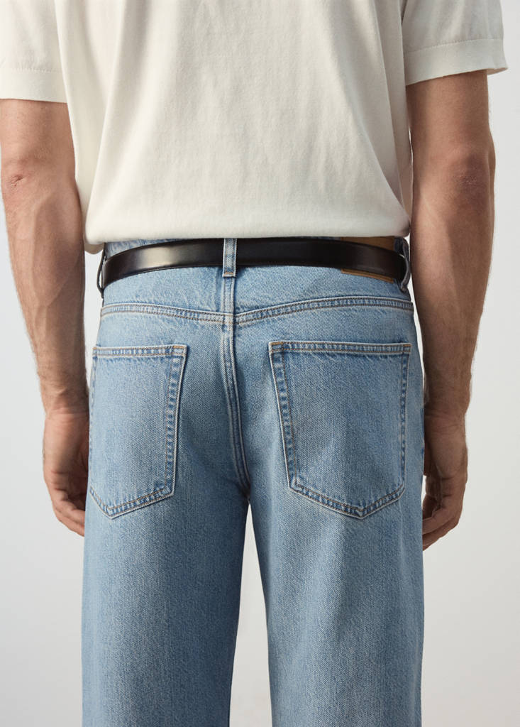 Sammy cropped carrot fit jeans — Light Blue