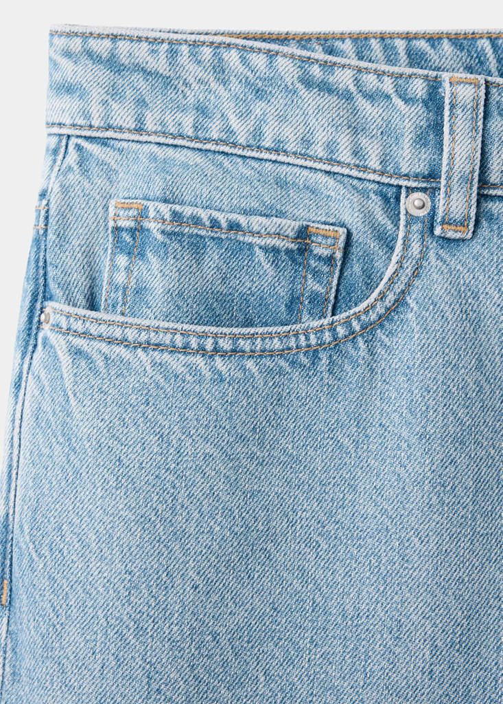 Sammy cropped carrot fit jeans — Light Blue