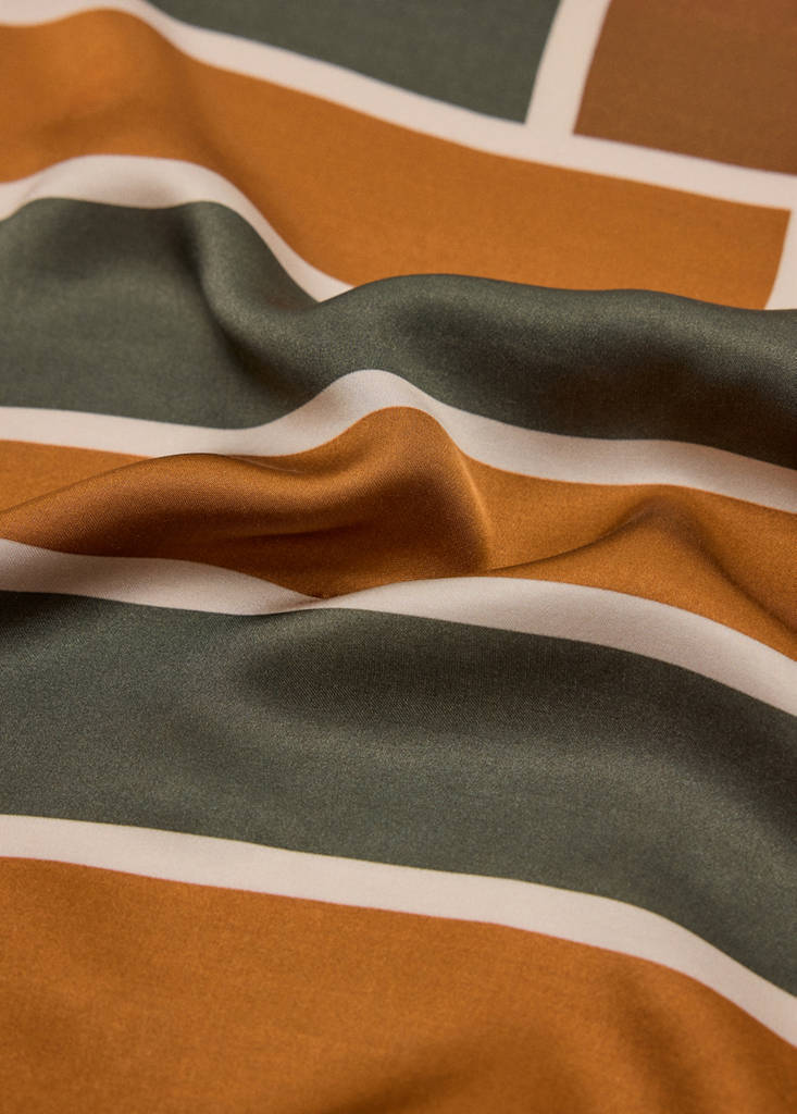 Geometric printed foulard — Khaki