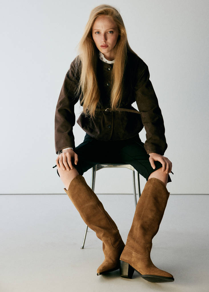 Suede boot with block heel — Tobacco Brown