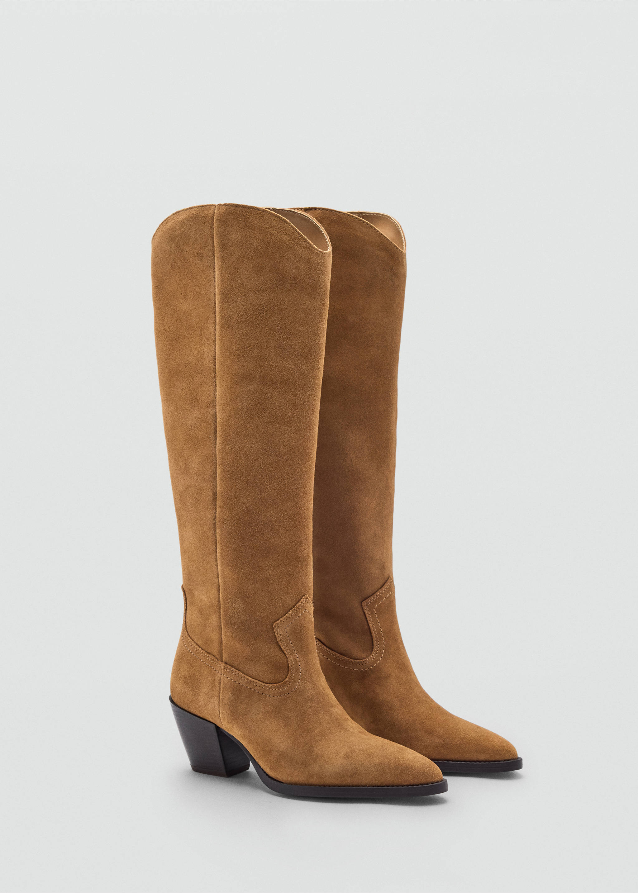 Suede boot with block heel - Medium plane, Tobacco Brown. Ref: 37074413-00.