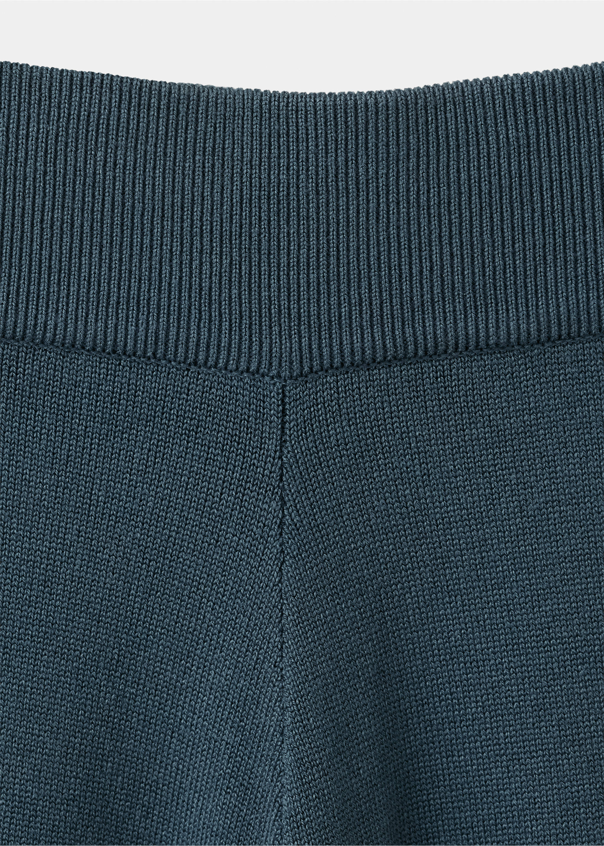 Wide-leg broek van een fijngebreide stof - Detail van het artikel 8, Middengrijs. Ref: 37074414-00.