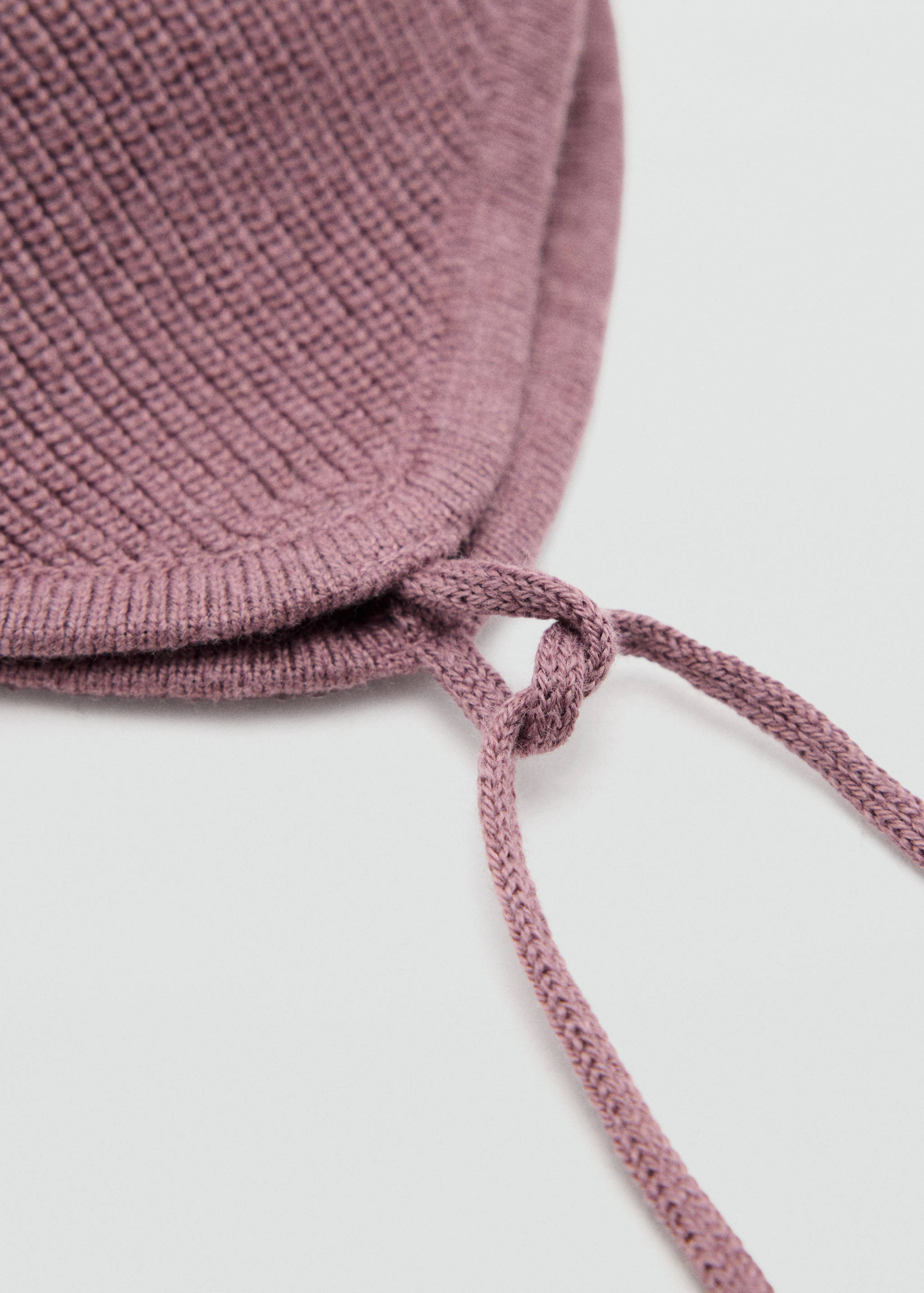 Pom pom cable-knit beanie - Medium plane