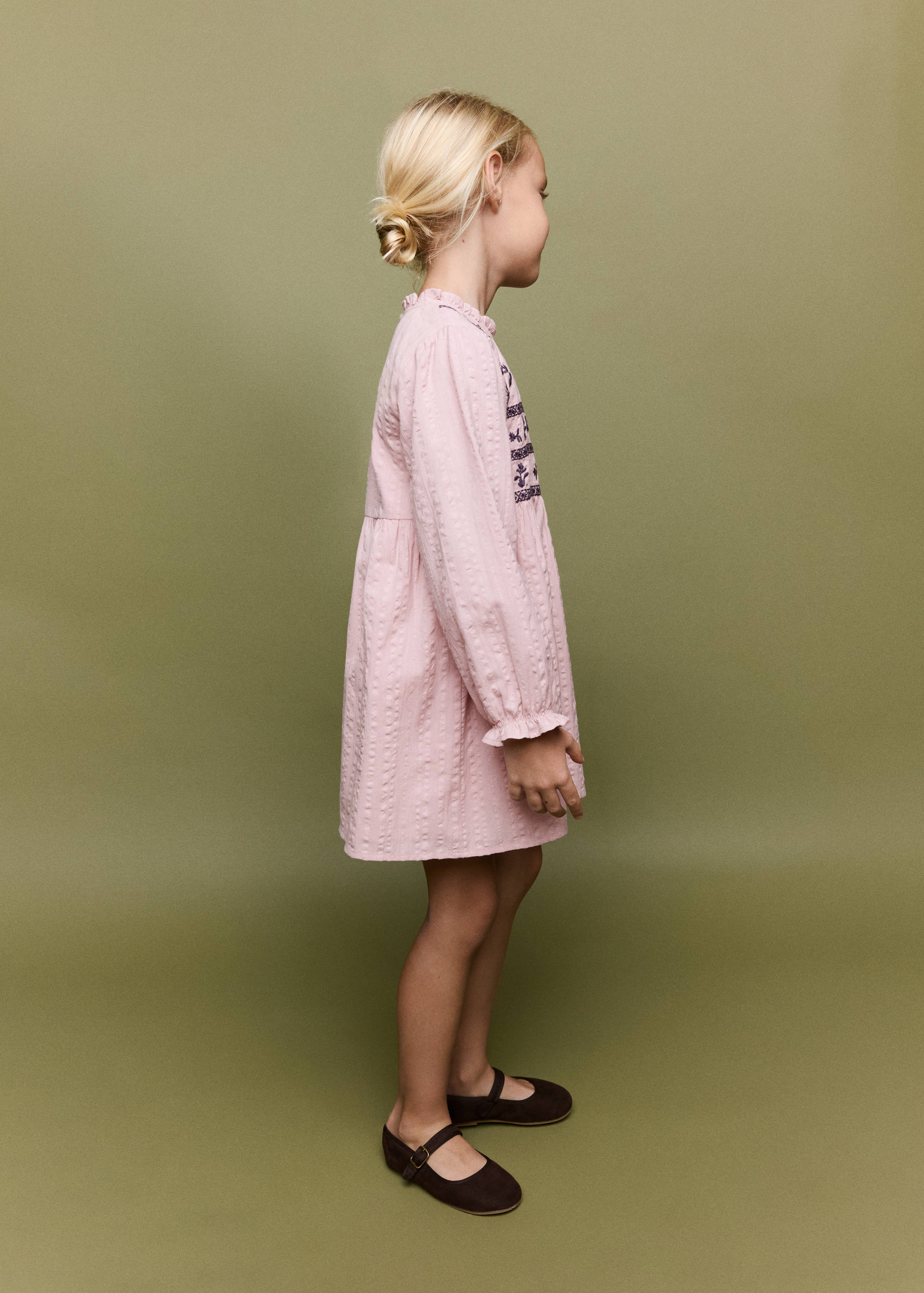 Cotton dress with embroidered details - General plane