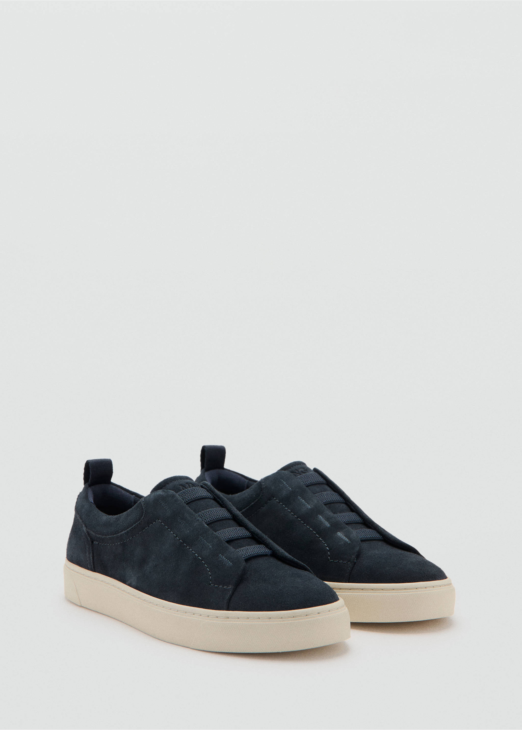 Sneaker aus Rauleder mit Vibram®-Sohle - Mittlere Ansicht, Marineblau. Ref: 37074432-00.