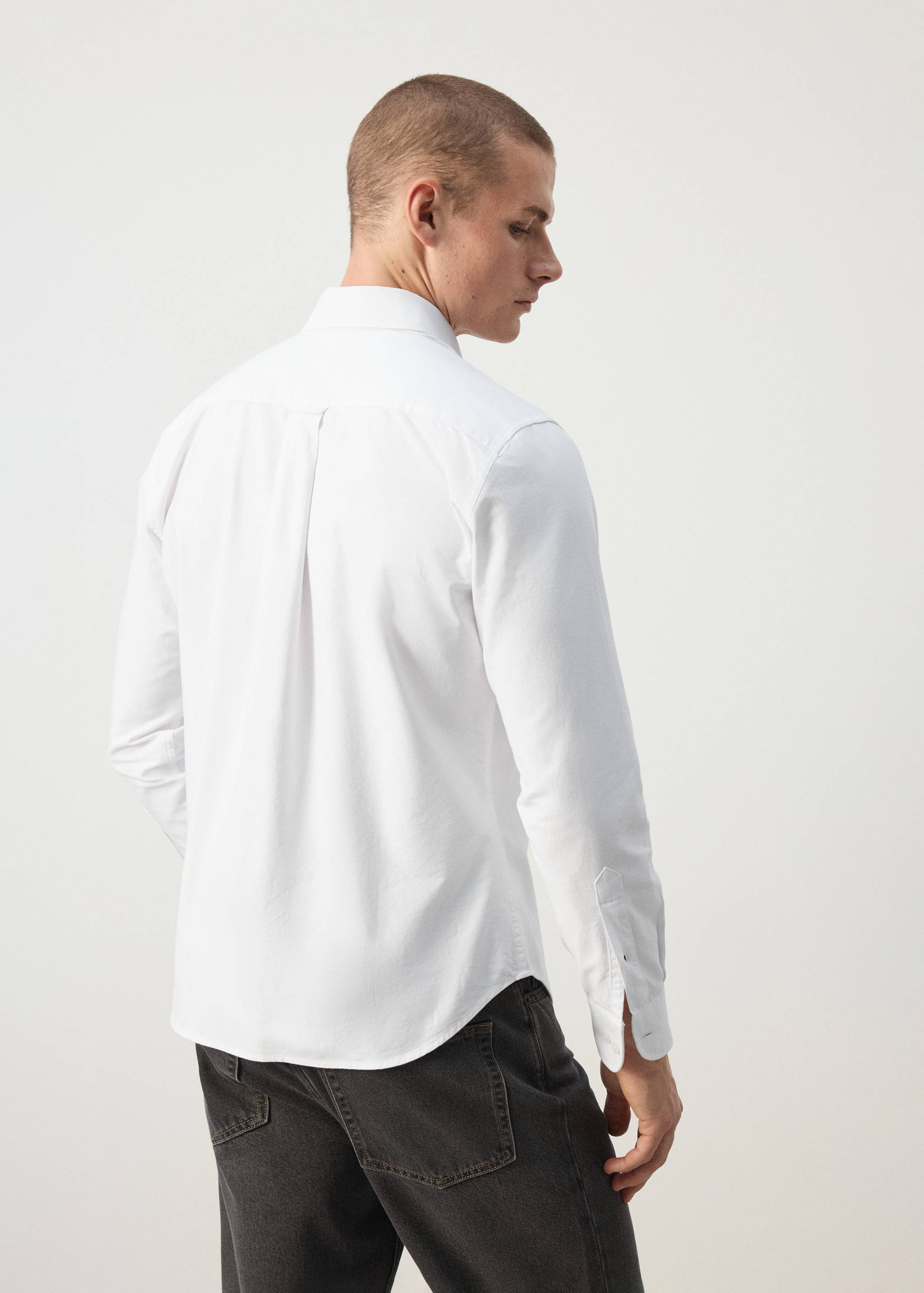 100% cotton Oxford shirt - Reverse of the article