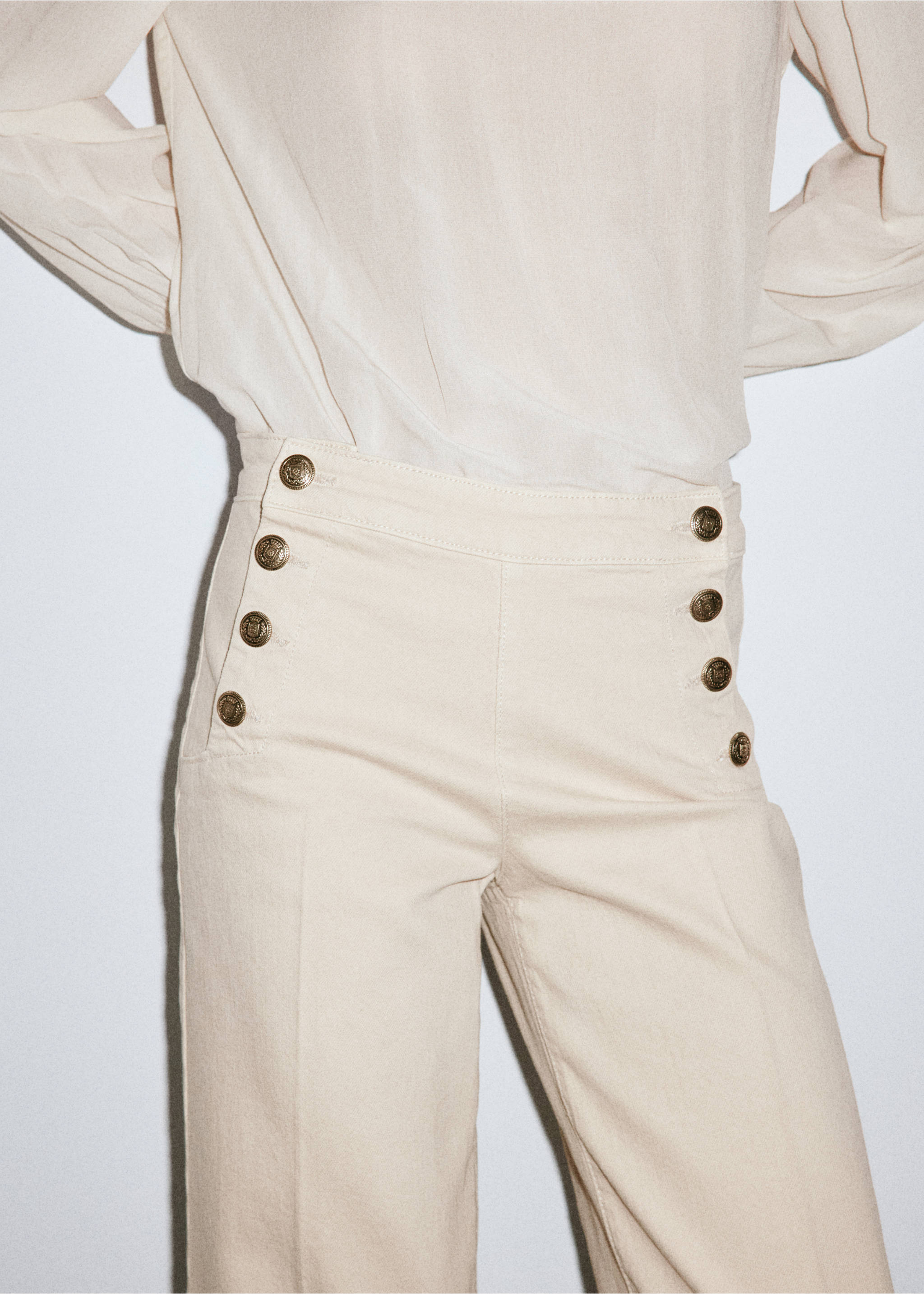Wide-leg jeans with side buttons - Details of the article 3, Sand. Ref: 37074460-00.