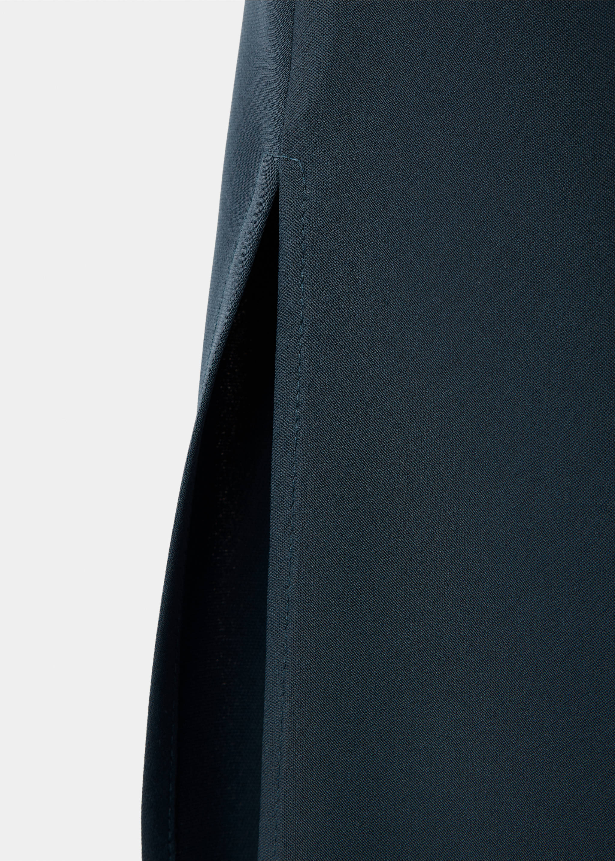 Elastic-waist skirt with slits - Details of the article 0, Navy. Ref: 37074468-00.