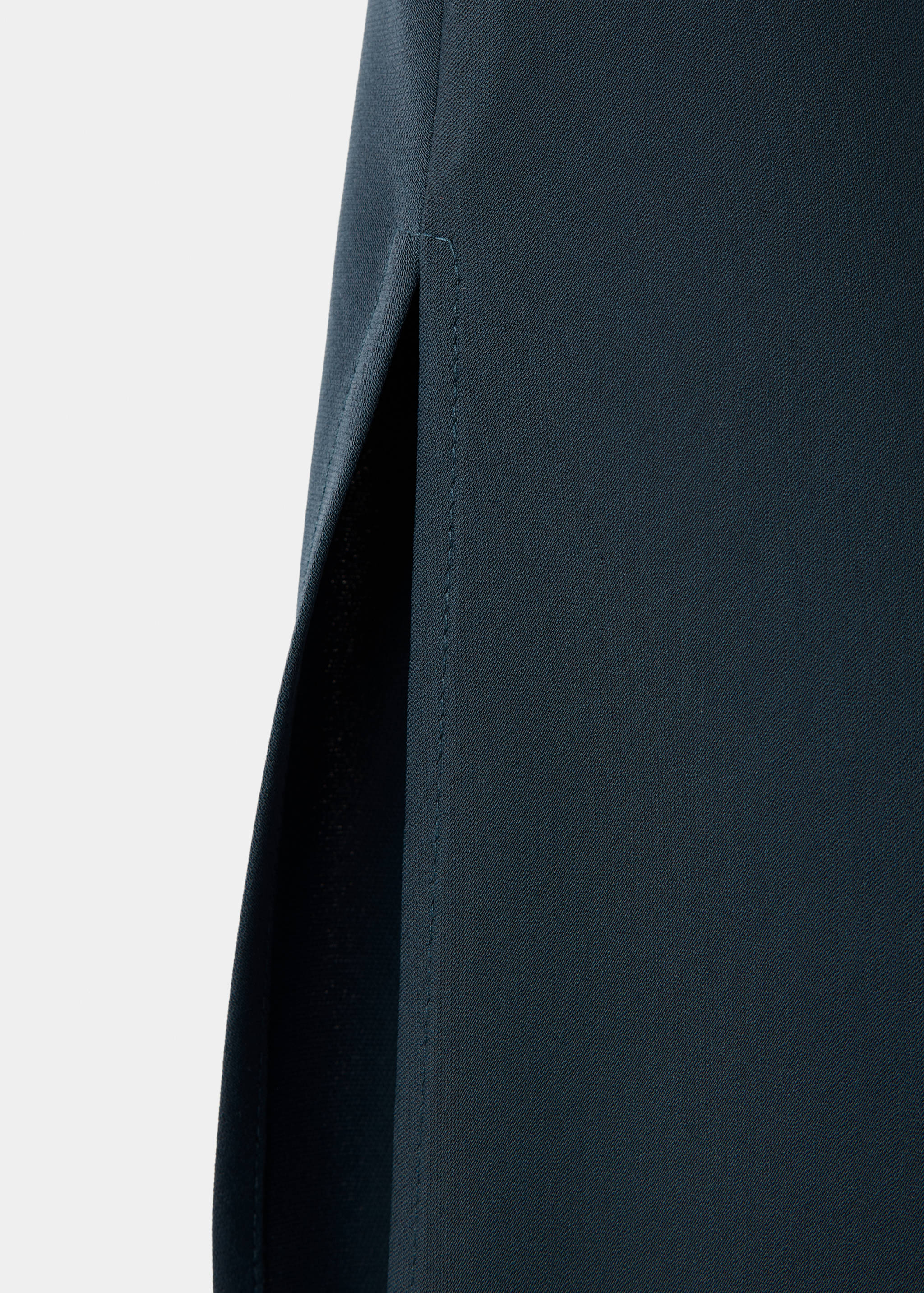 Elastic-waist skirt with slits - Details of the article 0