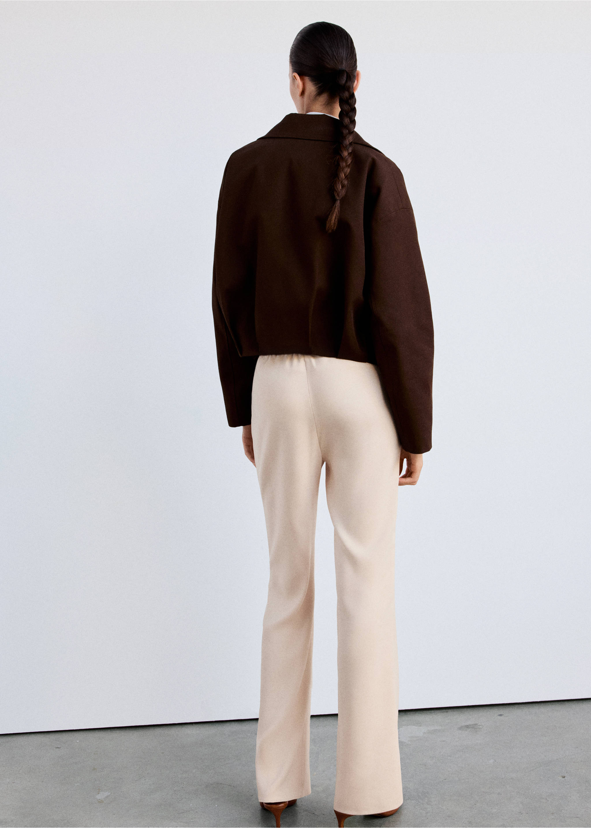 Satin straight-fit trousers - Reverse of the article, Ecru. Ref: 37074471-00.