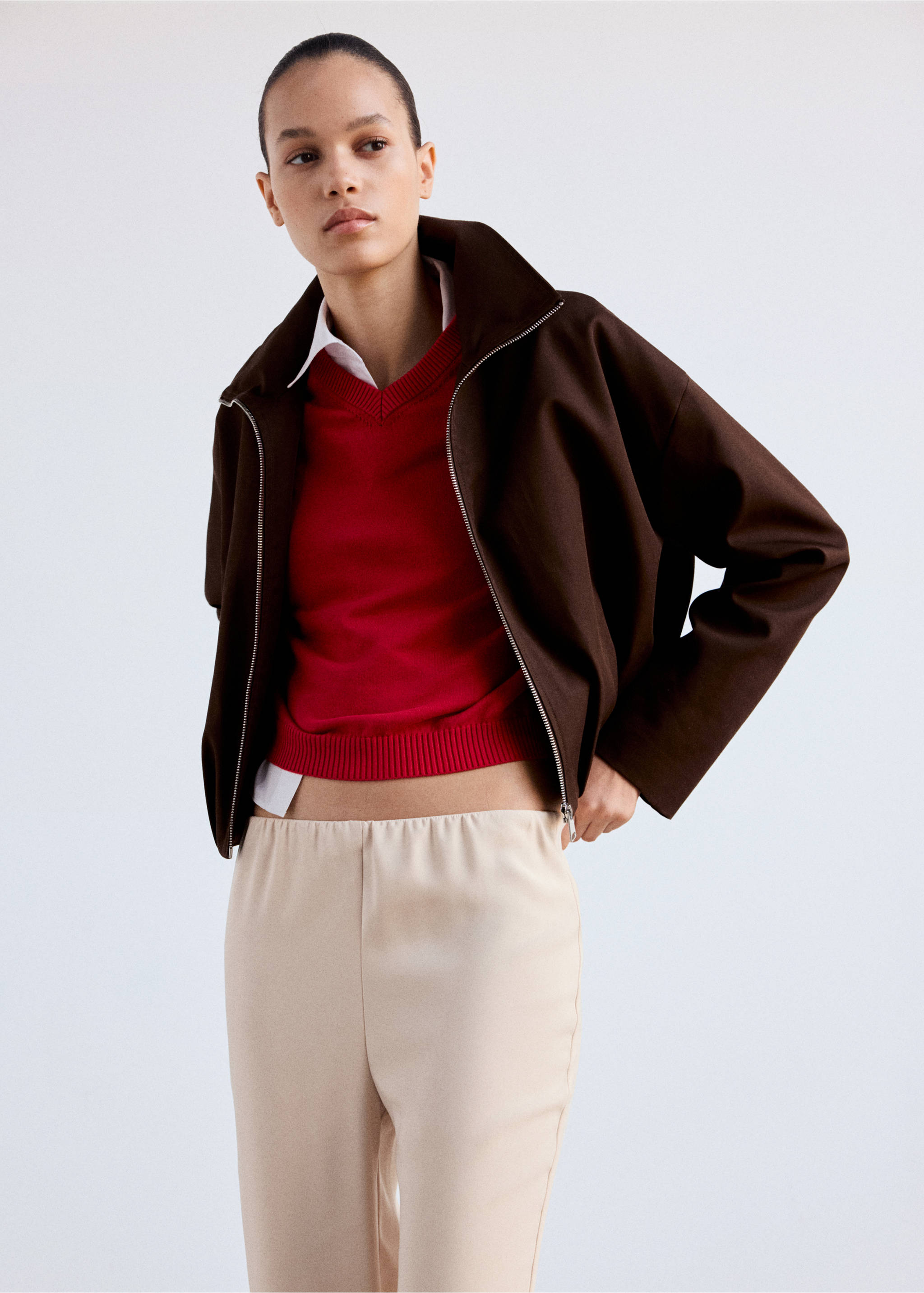 Satin straight-fit trousers - Details of the article 1, Ecru. Ref: 37074471-00.