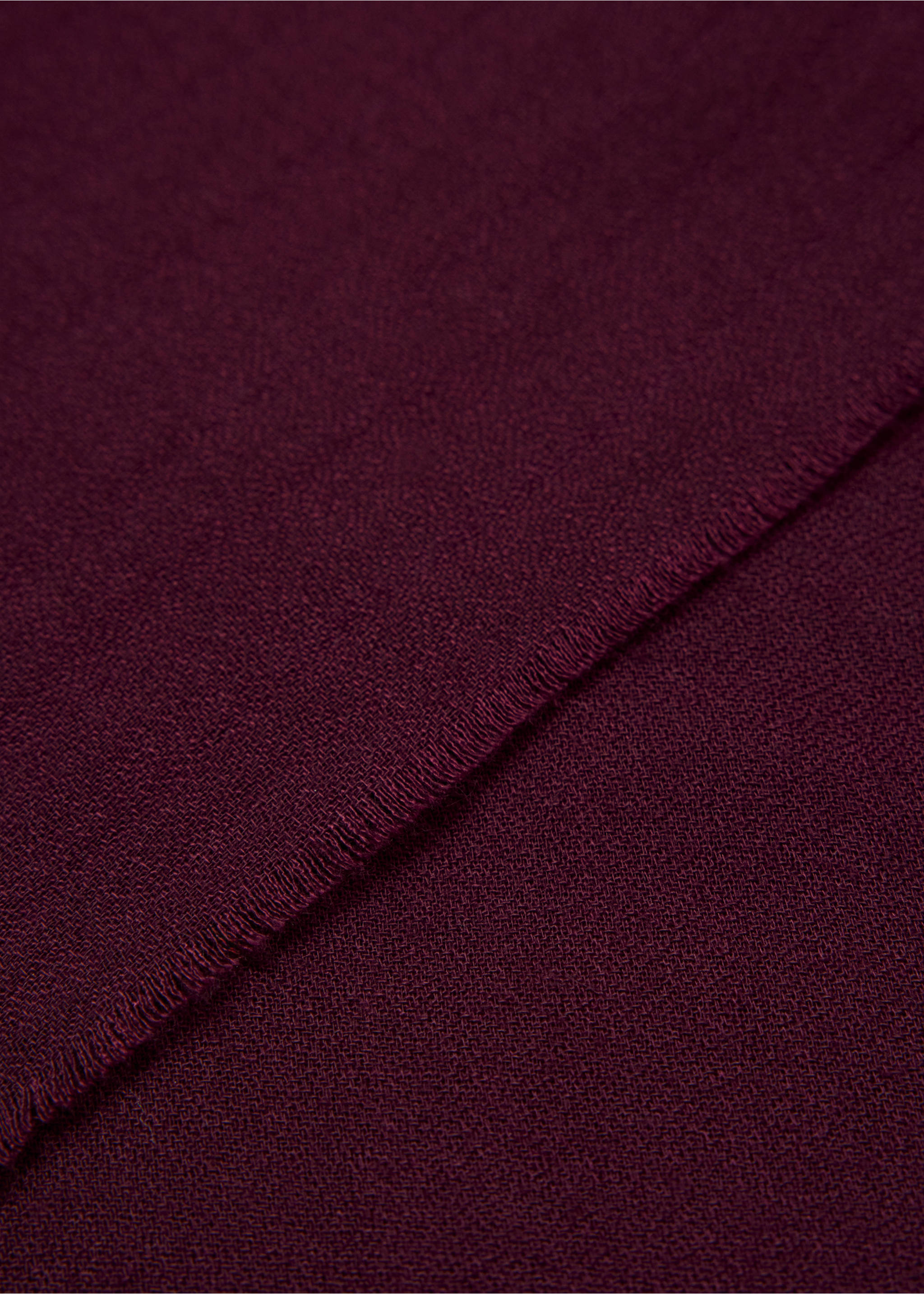 Frayed edge scarf - Details of the article 1, Burgundy. Ref: 37074775-00.