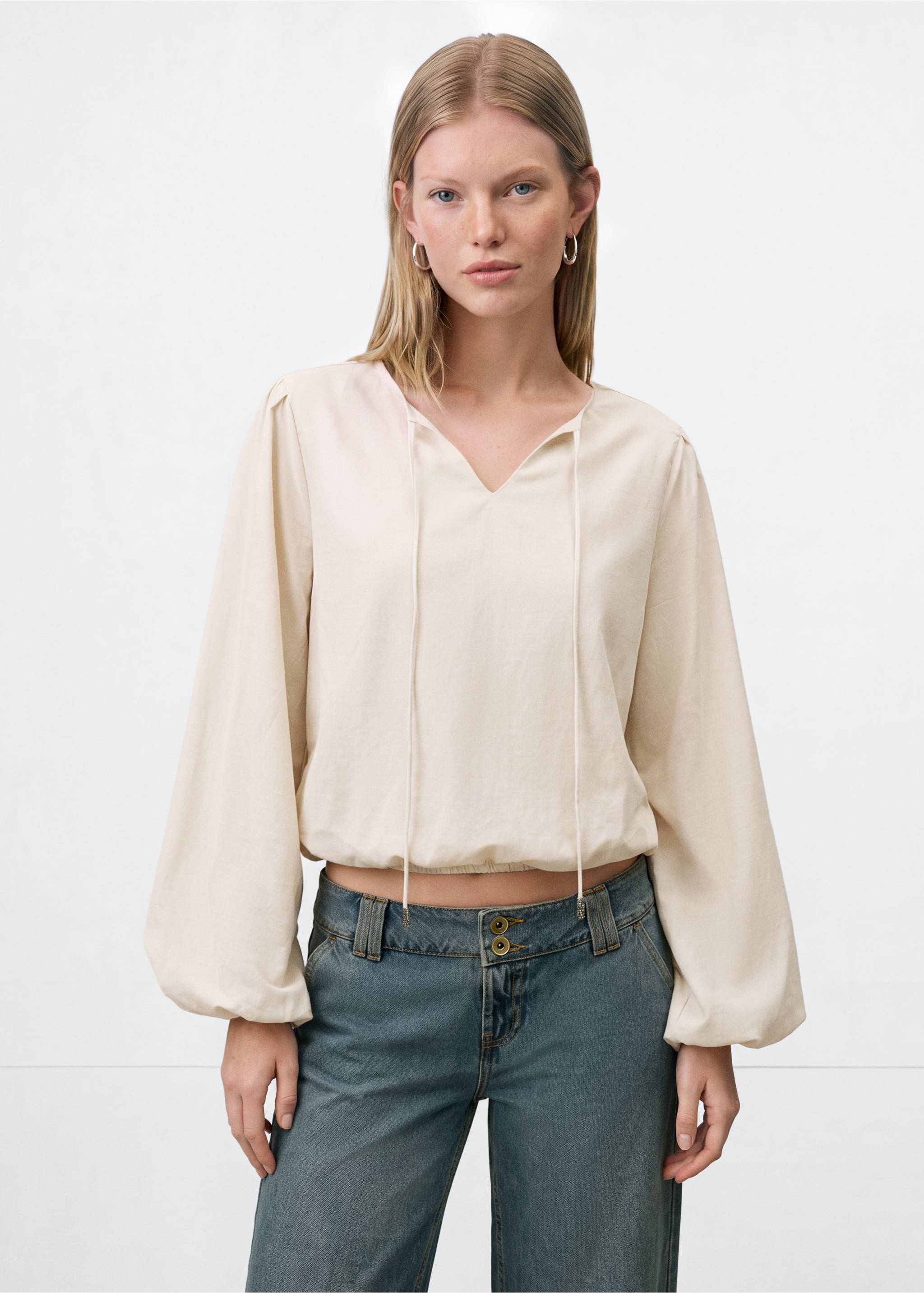 Chiffon blouse with bow - Medium plane, Beige. Ref: 37074786-00.