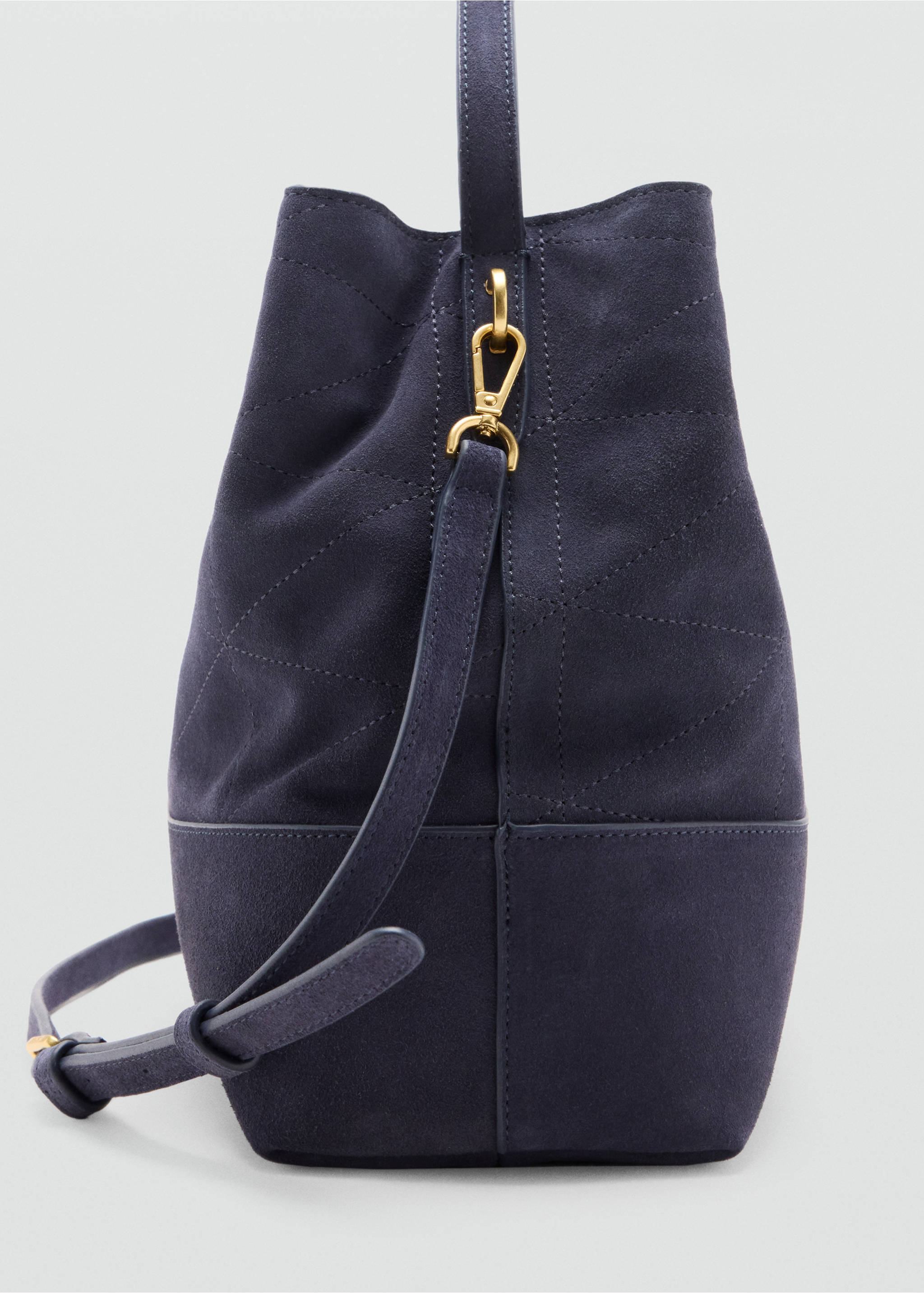 Leather bucket bag - Details of the article 2, Navy. Ref: 37074796-00.