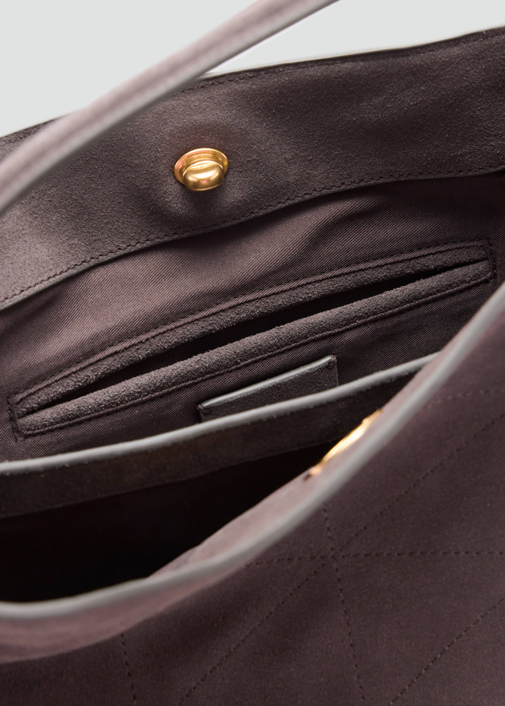 Leather bucket bag - Details of the article 3