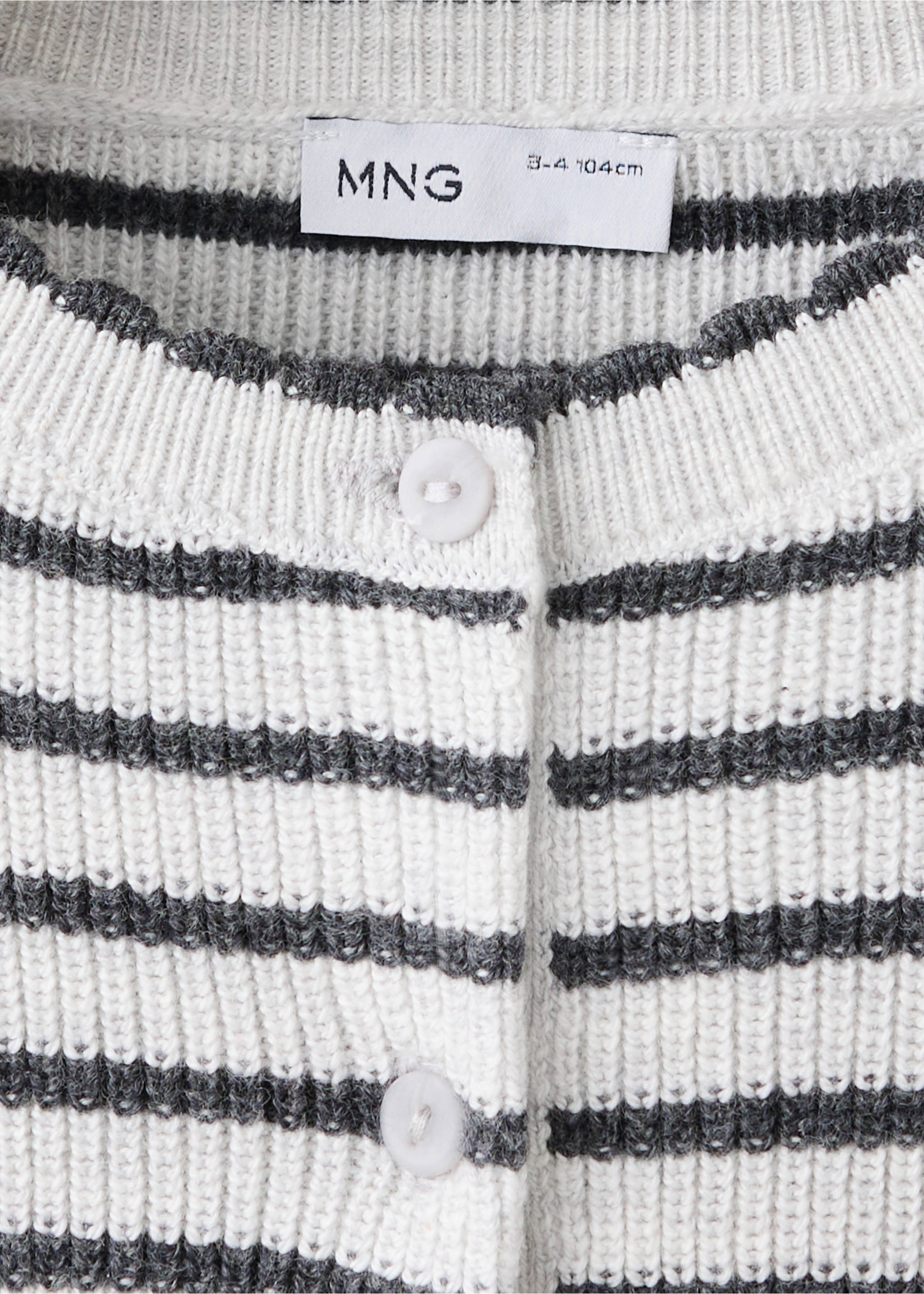 Ribbed knitted cardigan - Details of the article 8, Ivory White. Ref: 37075161-00.