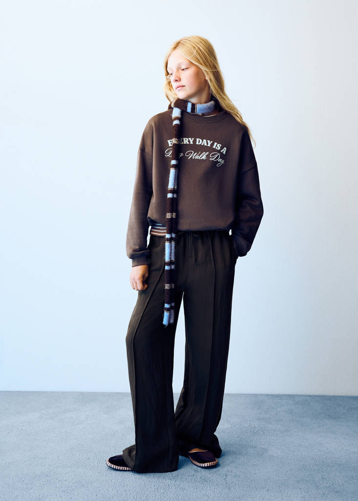 Straight-leg trousers with seam detail — Brown