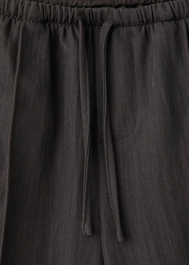 Straight-leg trousers with seam detail — Brown