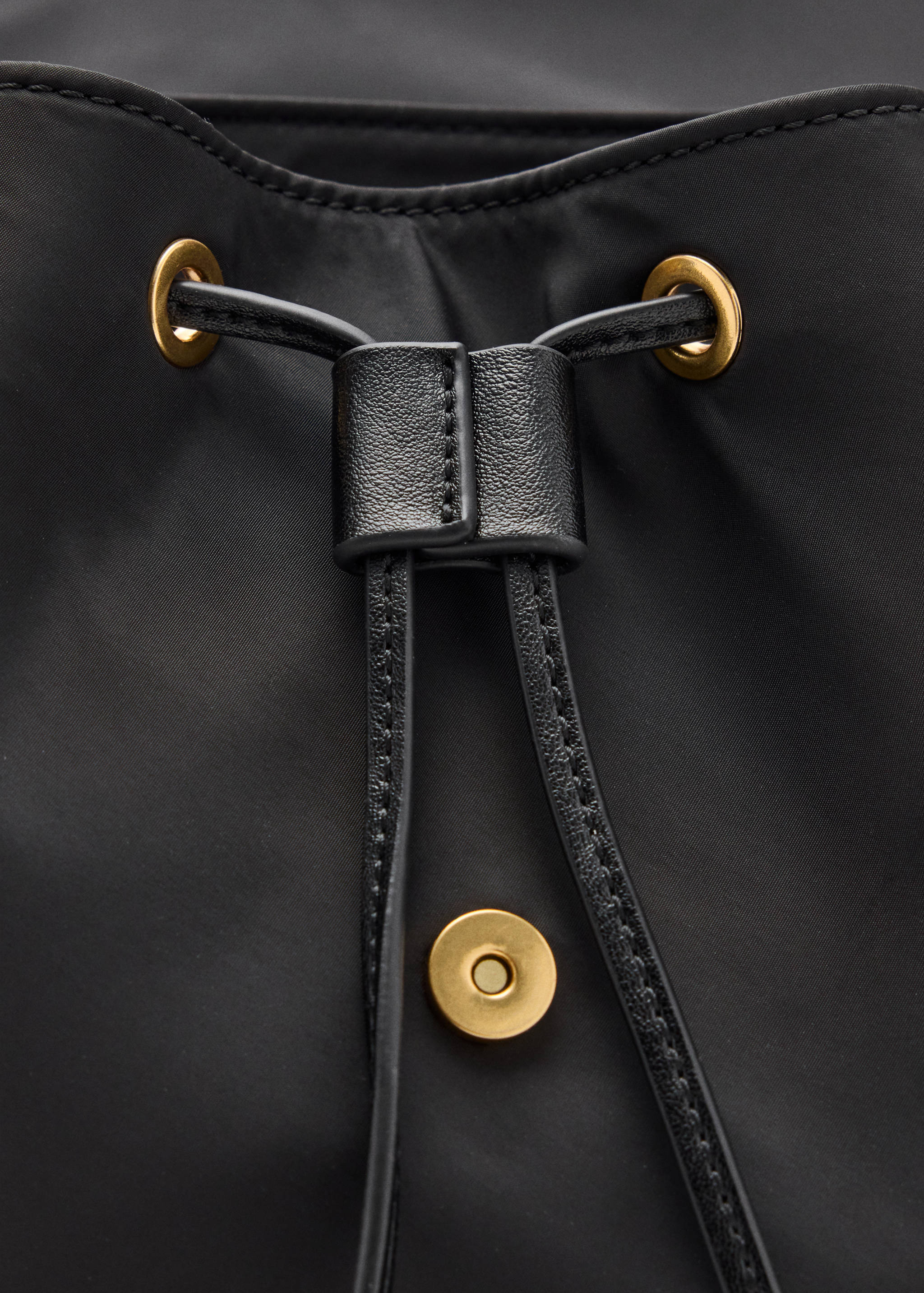 Pocket backpack with buckle - Details of the article 3