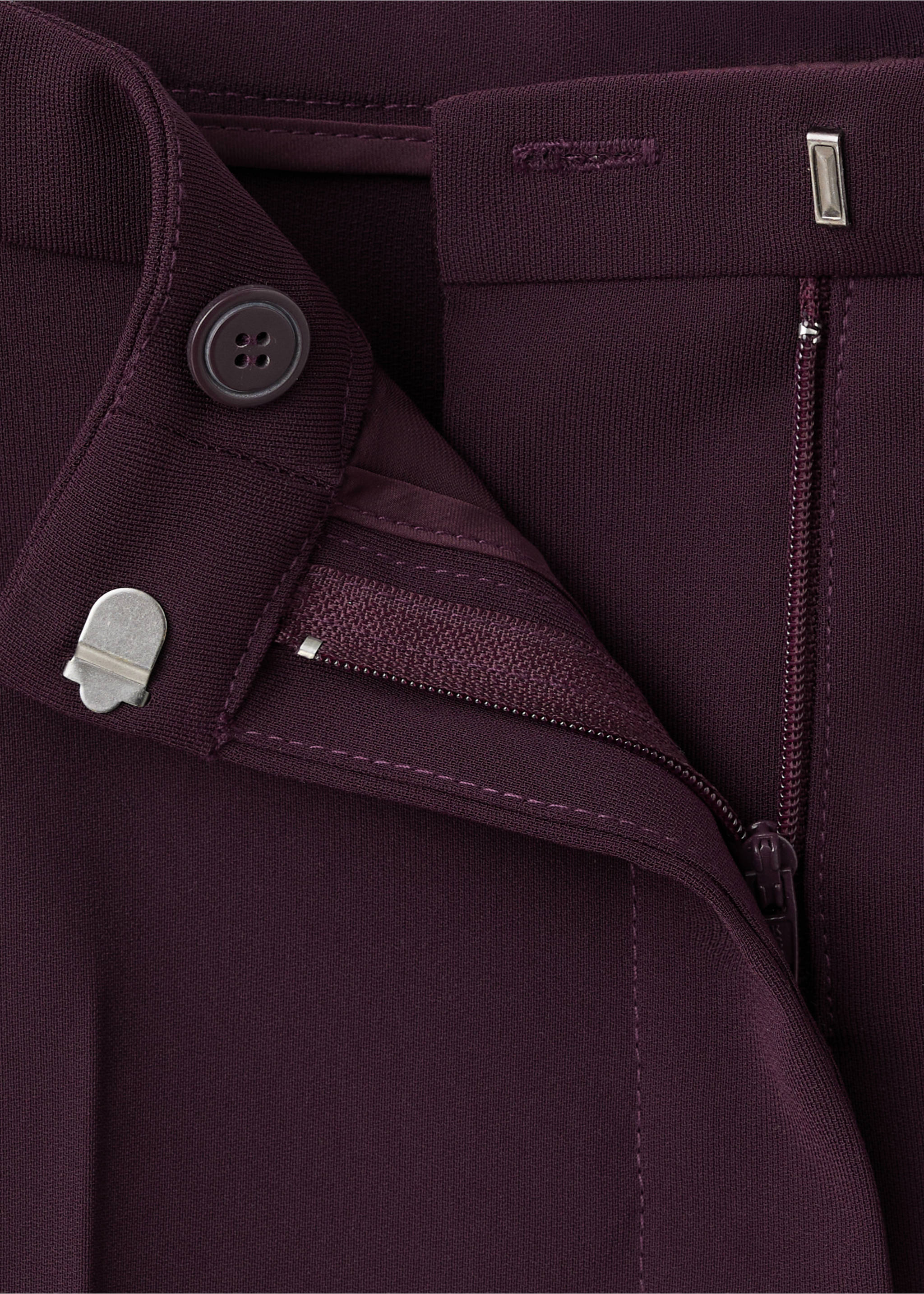High-waist suits trousers - Details of the article 8, Maroon. Ref: 37075841-00.
