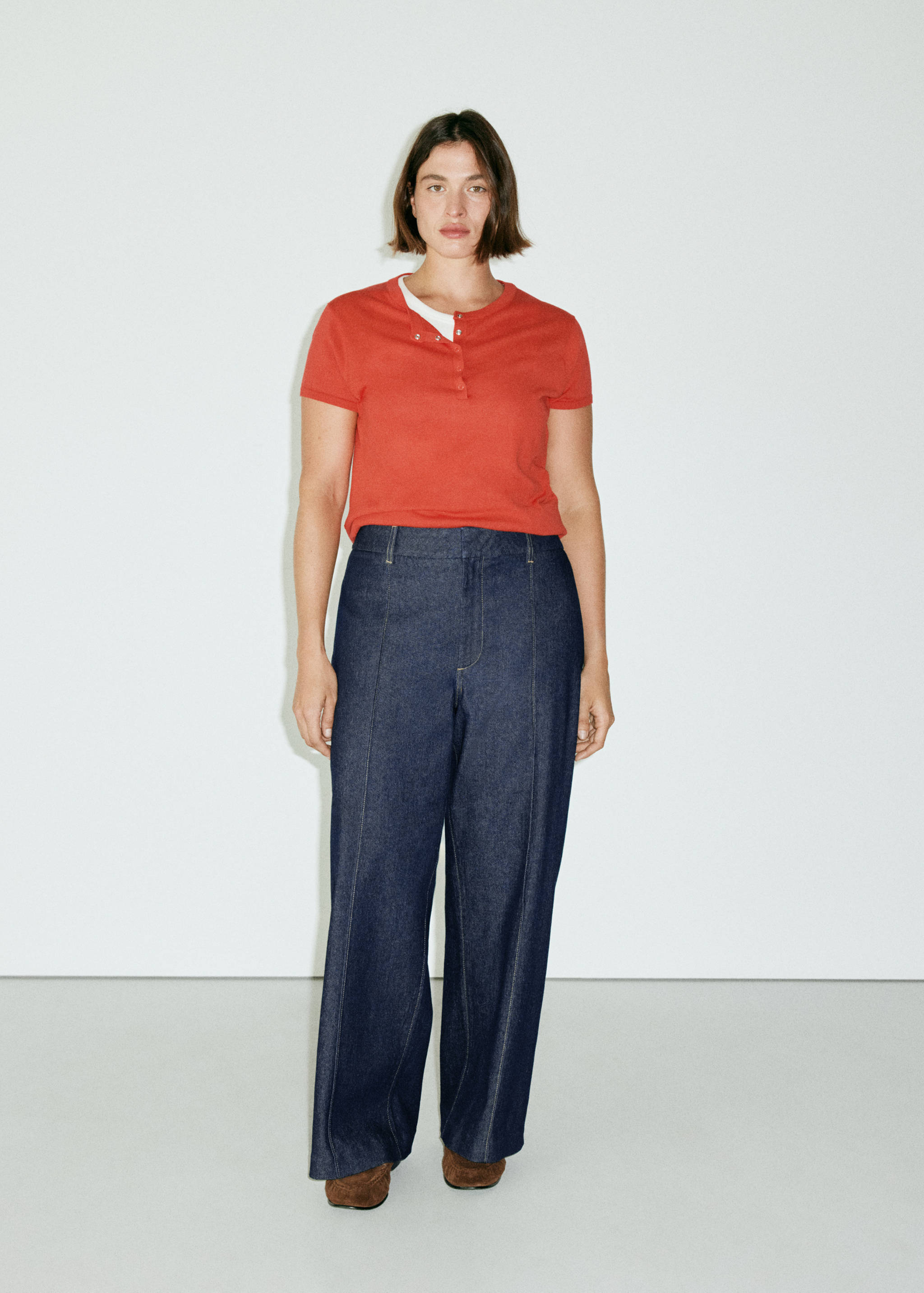High-waisted wide leg jeans with stitching - Details of the article 5