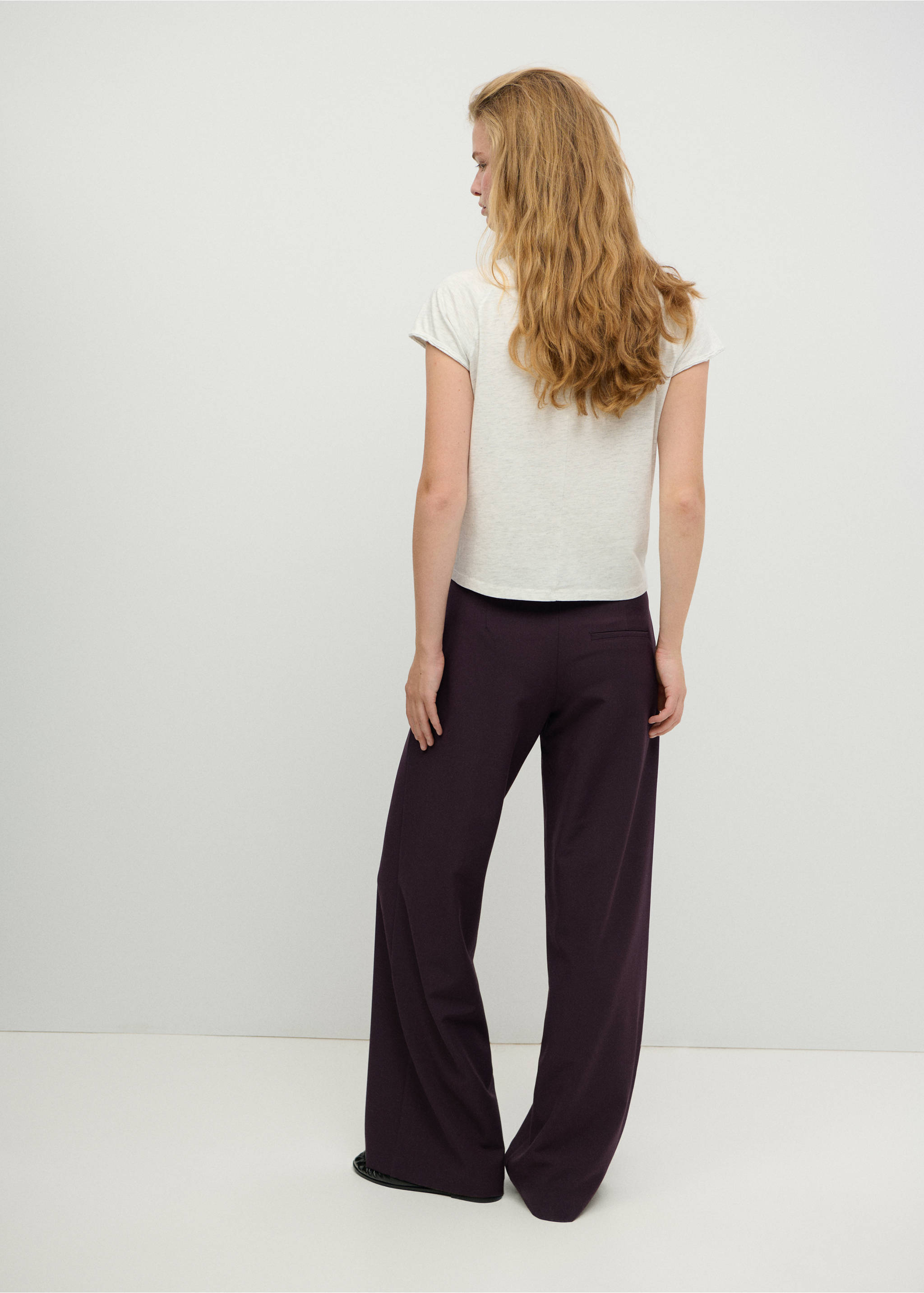 Straight-leg trousers with bow detail - Reverse of the article, Burgundy. Ref: 37075843-00.