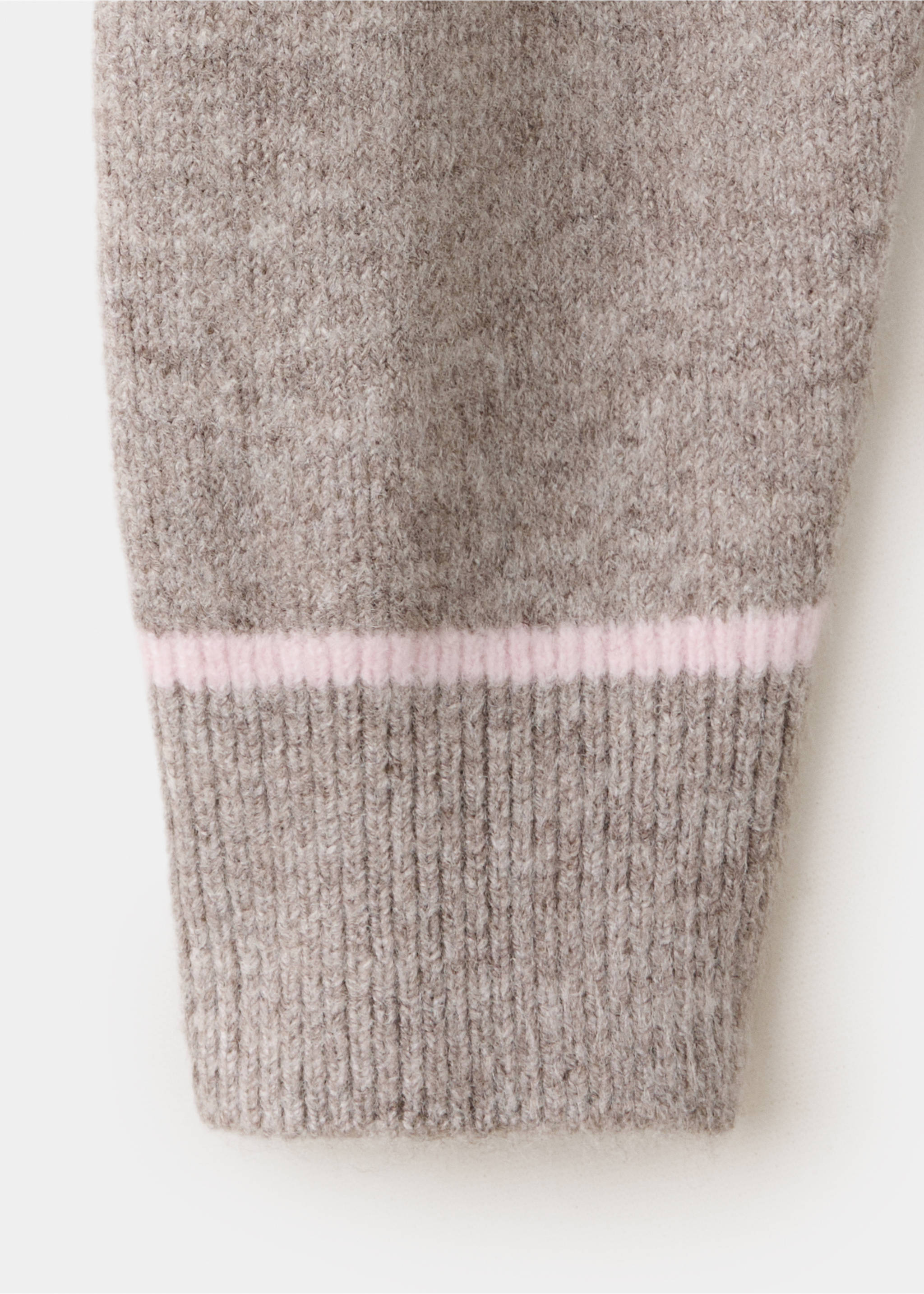 Jersey with contrasting detail - Details of the article 0, Medium Brown. Ref: 37075844-00.