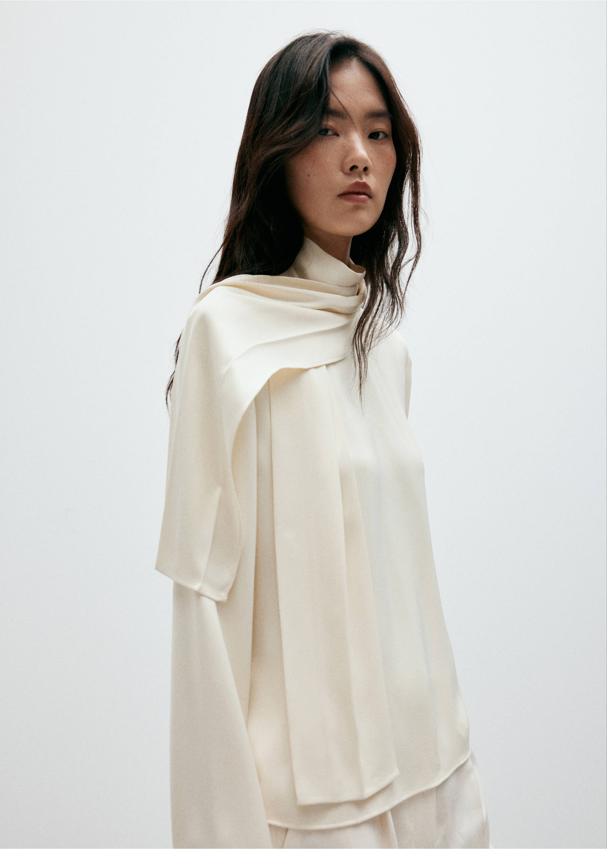 High-neck blouse with scarf detail - Medium plane, Ecru. Ref: 37075846-00.