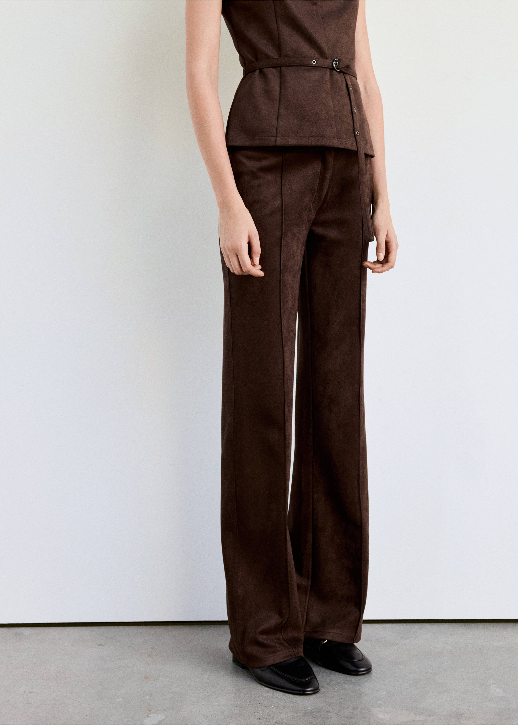 Fine-knit trousers with seams - Medium plane, Brown. Ref: 37075849-00.