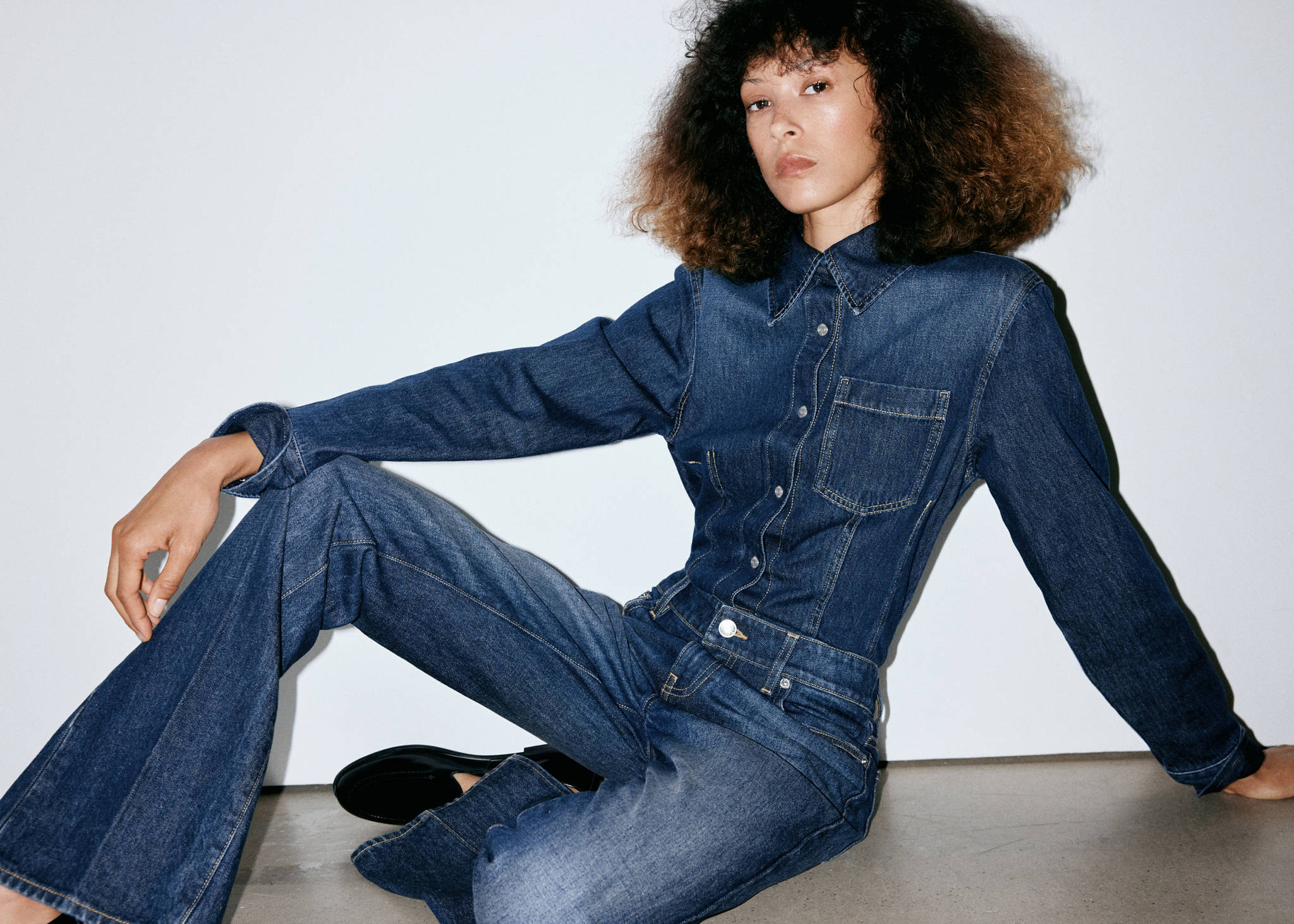 Mid-rise straight jeans - Details of the article 2