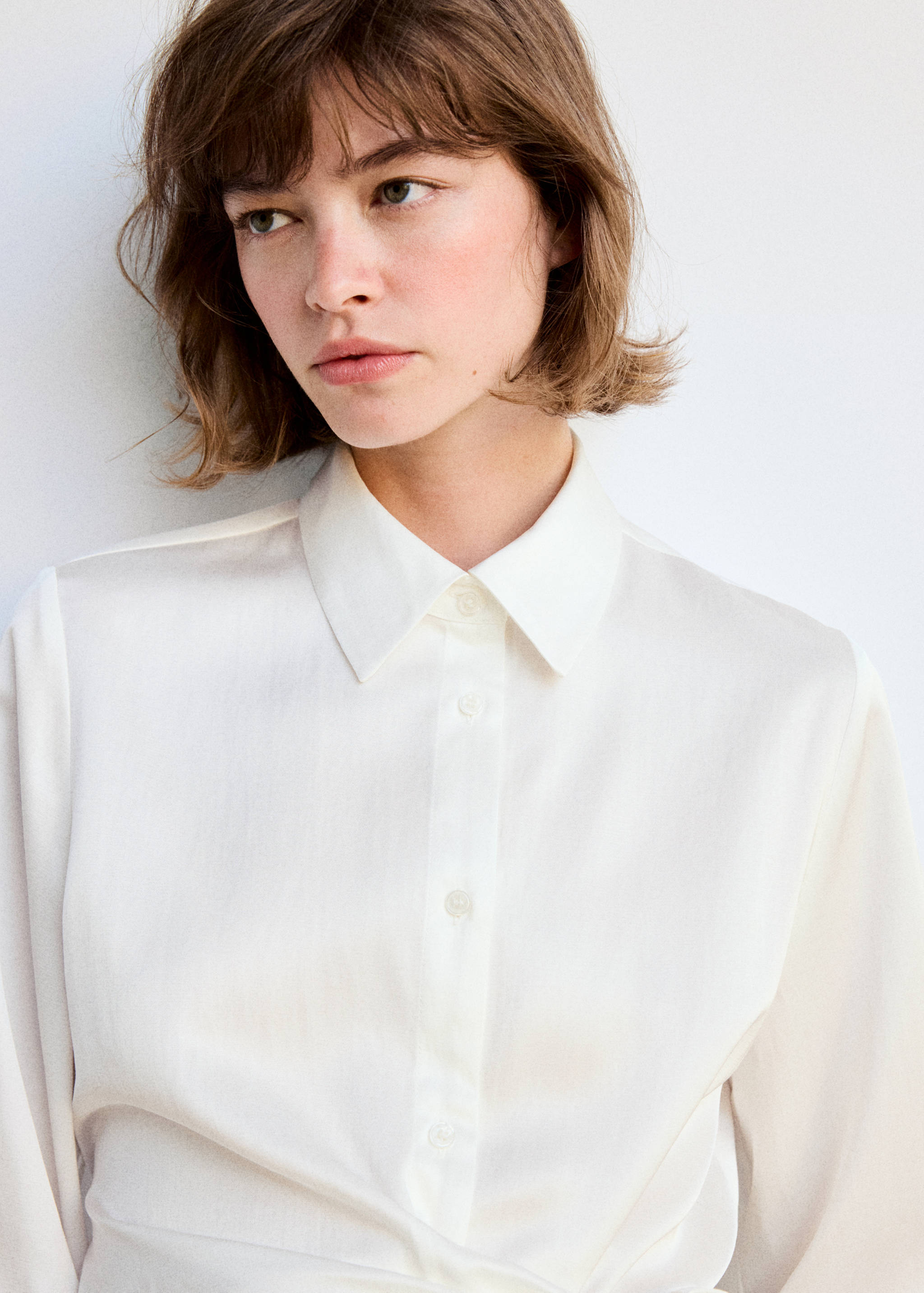 Chemise droite détail nœud - Détail de l'article 1
