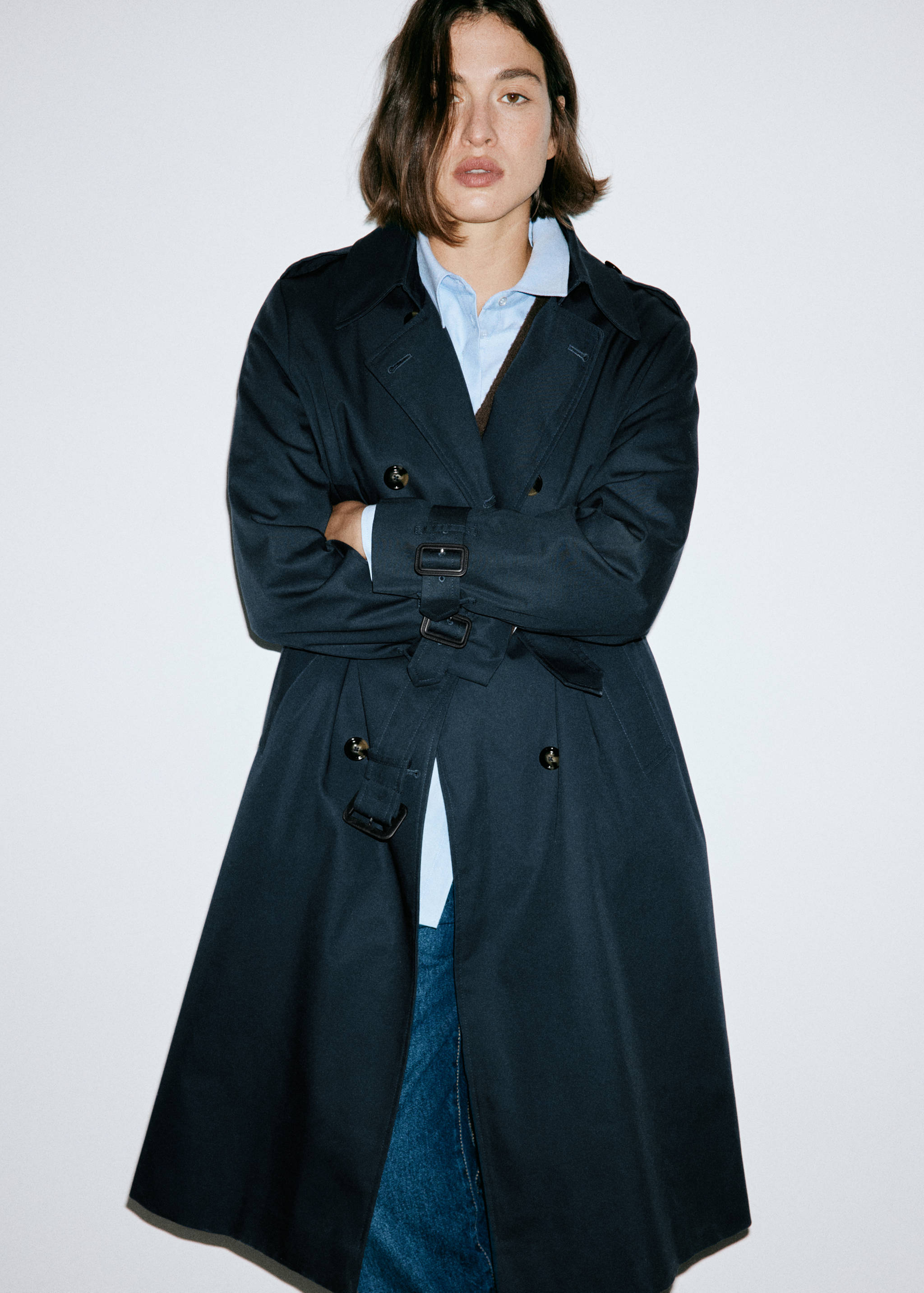 Trench coat with shirt collar and buckles - تفاصيل المنتج 6