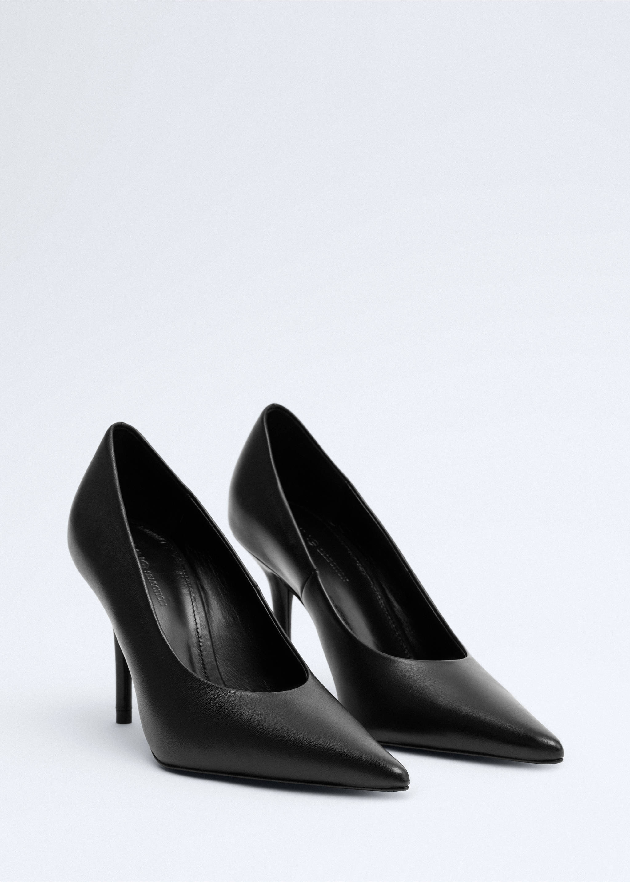 Pointed-toe leather heeled shoes - Medium plane, Black. Ref: 37075872-00.