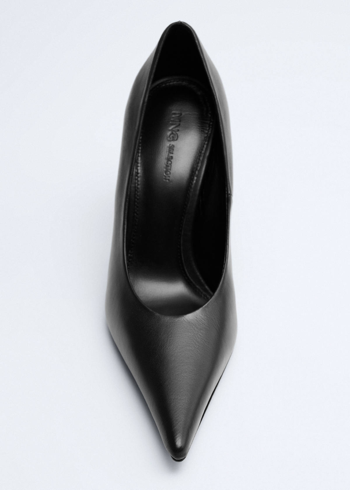 Pointed-toe leather heeled shoes — Black