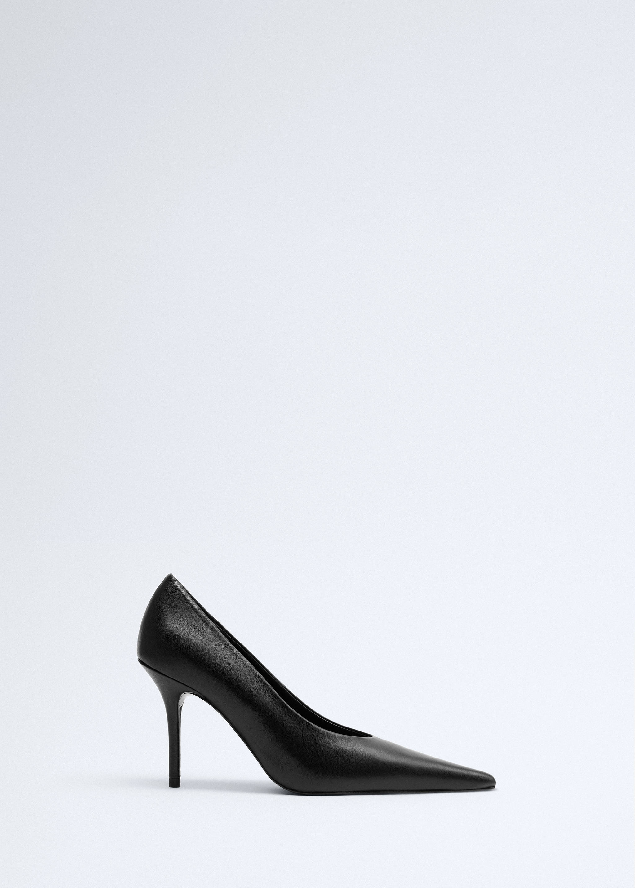 Pointed-toe leather heeled shoes - Article without model