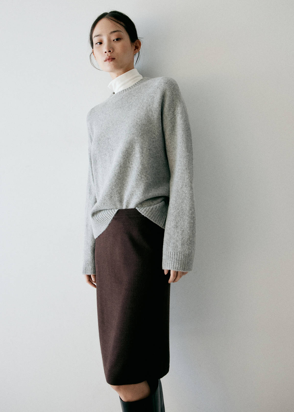 Straight fine-knit skirt — Brown