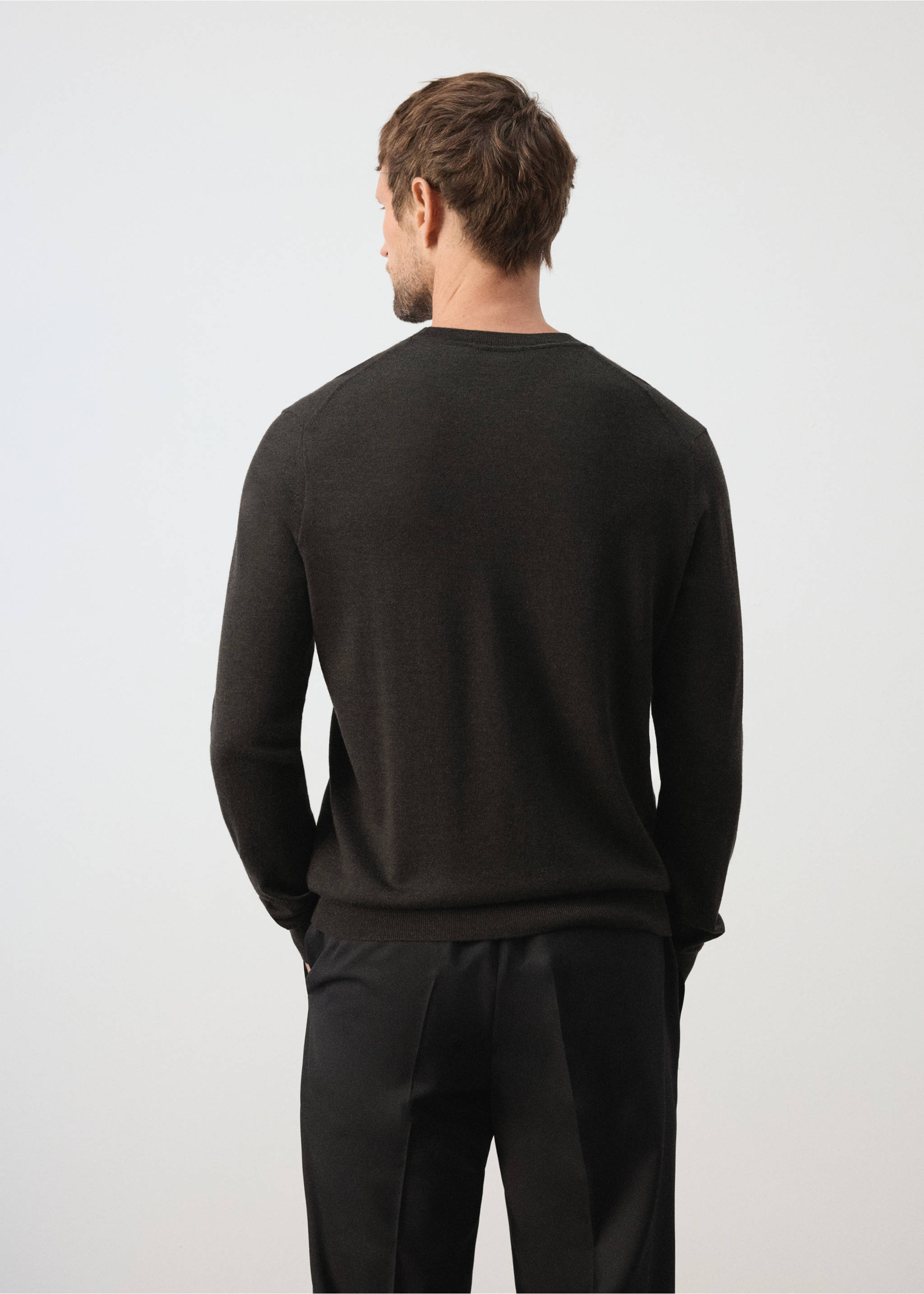 Pull 100 % laine maille fine - Verso de l’article, Chocolat. Ref: 37075979-00.