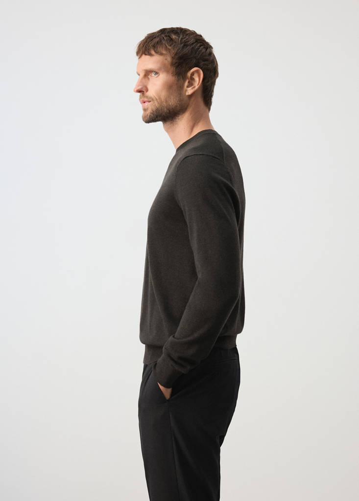 Fine-knit 100% merino wool jumper — Chocolate