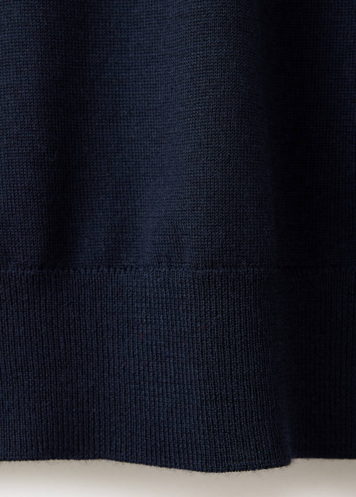 Fine-knit 100% merino wool jumper — Navy