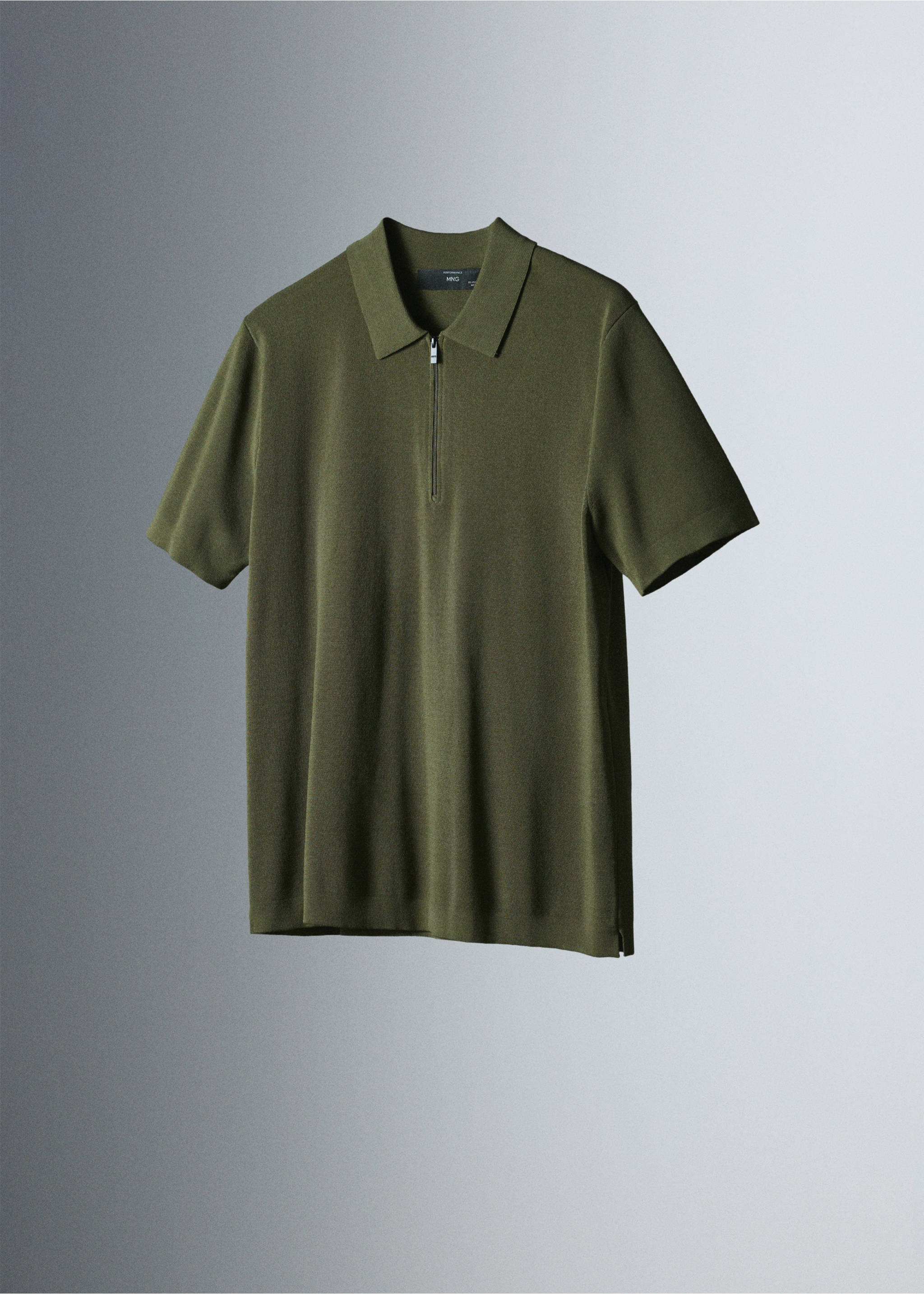 Olive green men's short-sleeved knit polo with a zip placket., Khaki. Ref: 37075980-00.