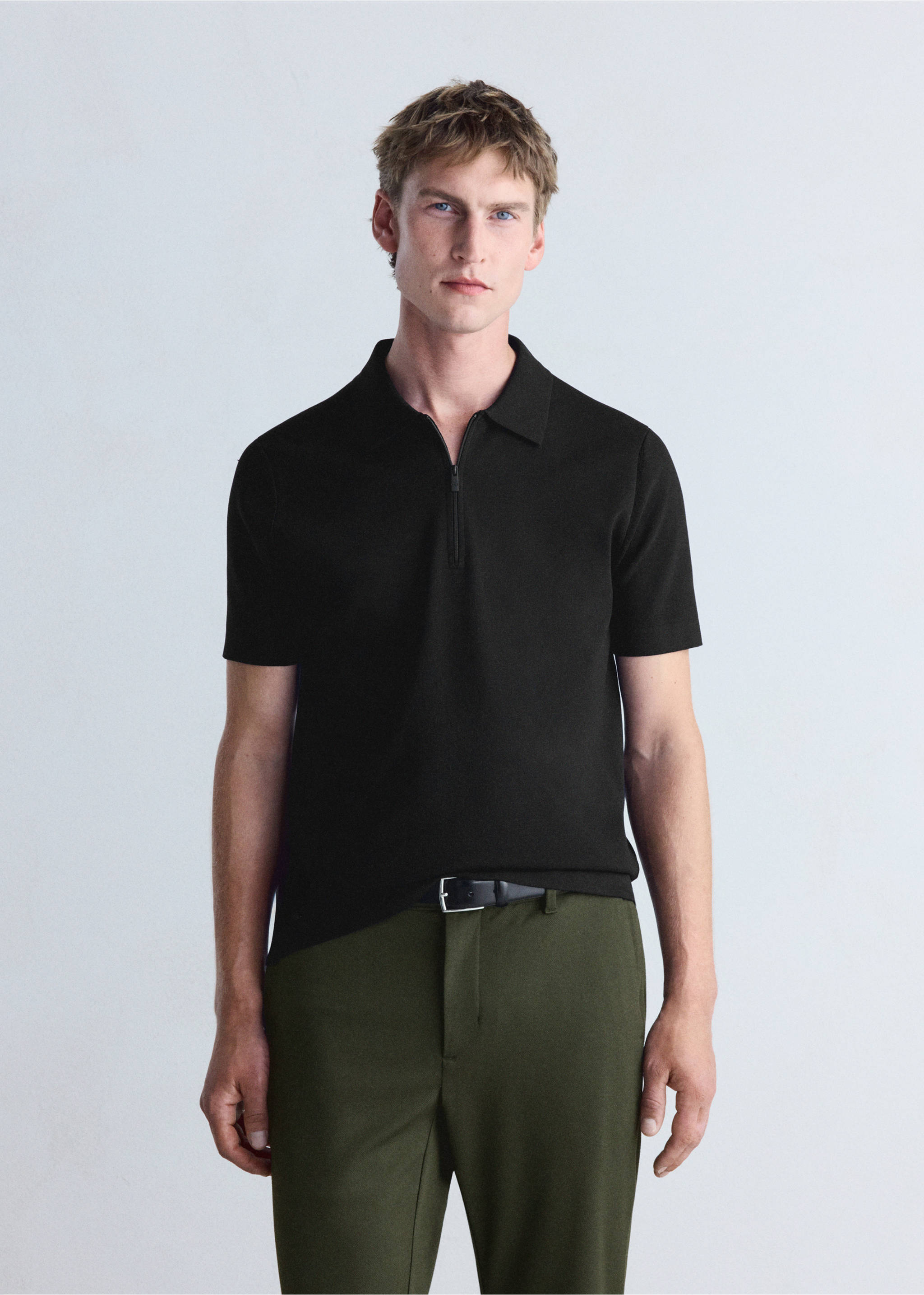 Polo miller - Plan moyen, Noir. Ref: 37075980-00.