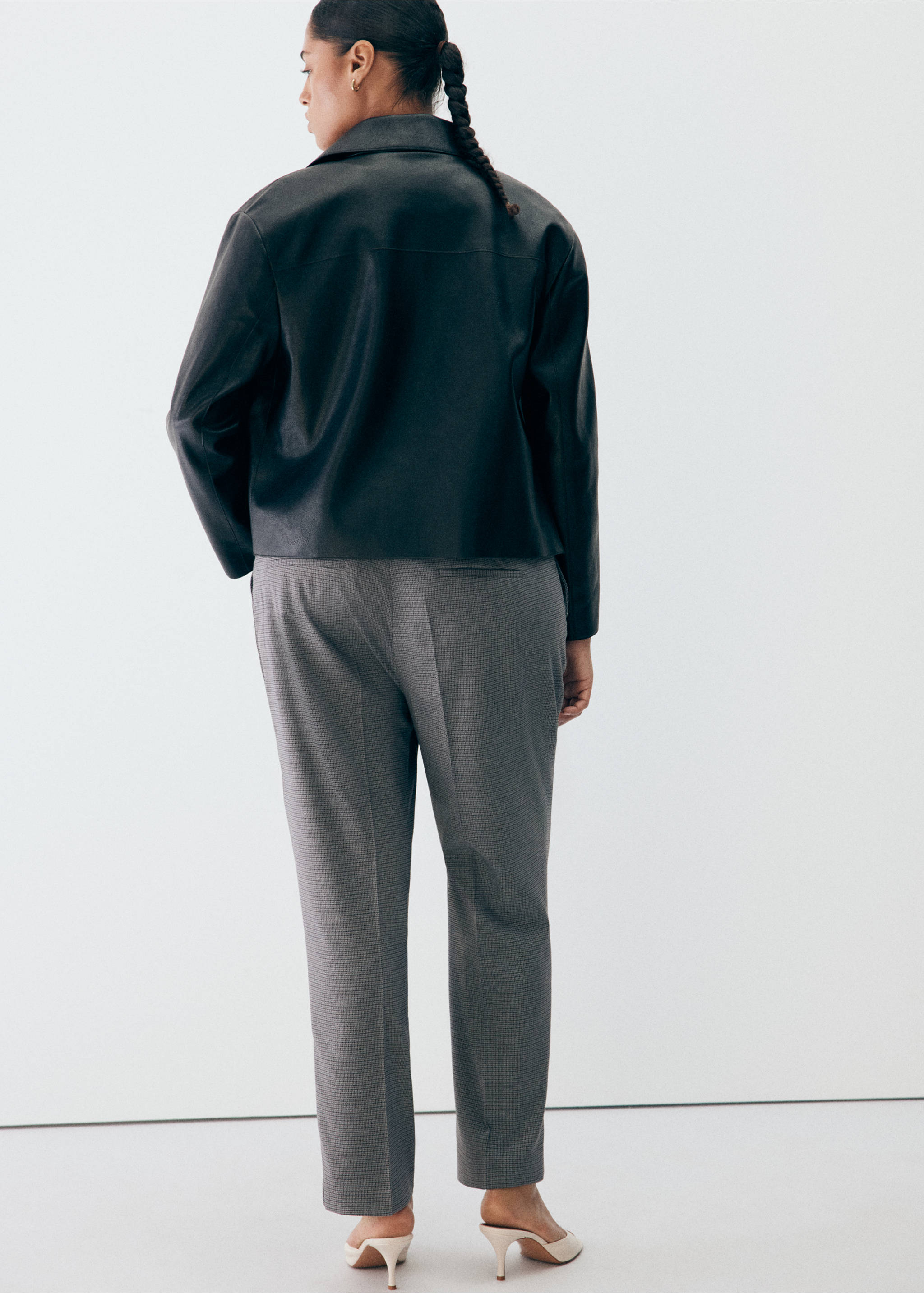 Chalk-stripe straight trousers - Details of the article 4, Blue. Ref: 37075985-00.