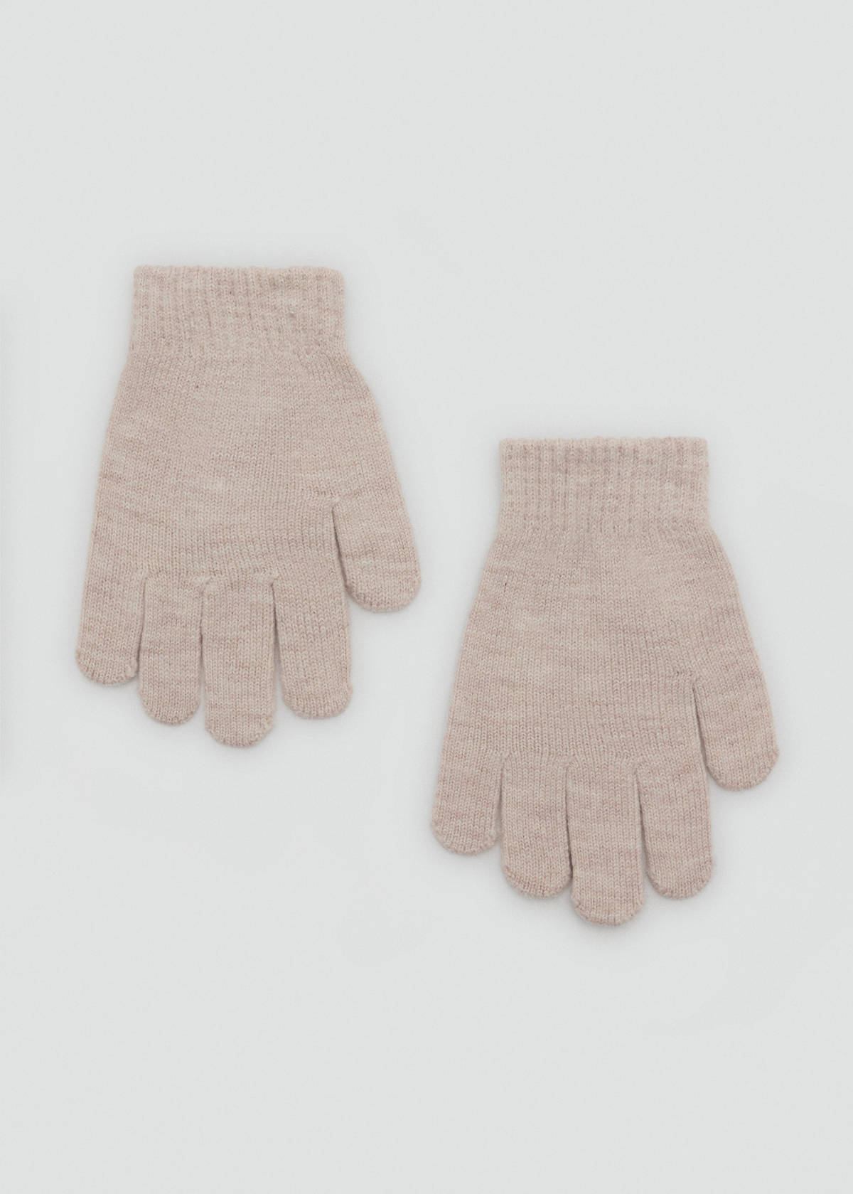 Knitted gloves — Sand