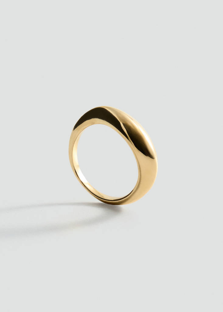 Stainless steel statement ring — Gold